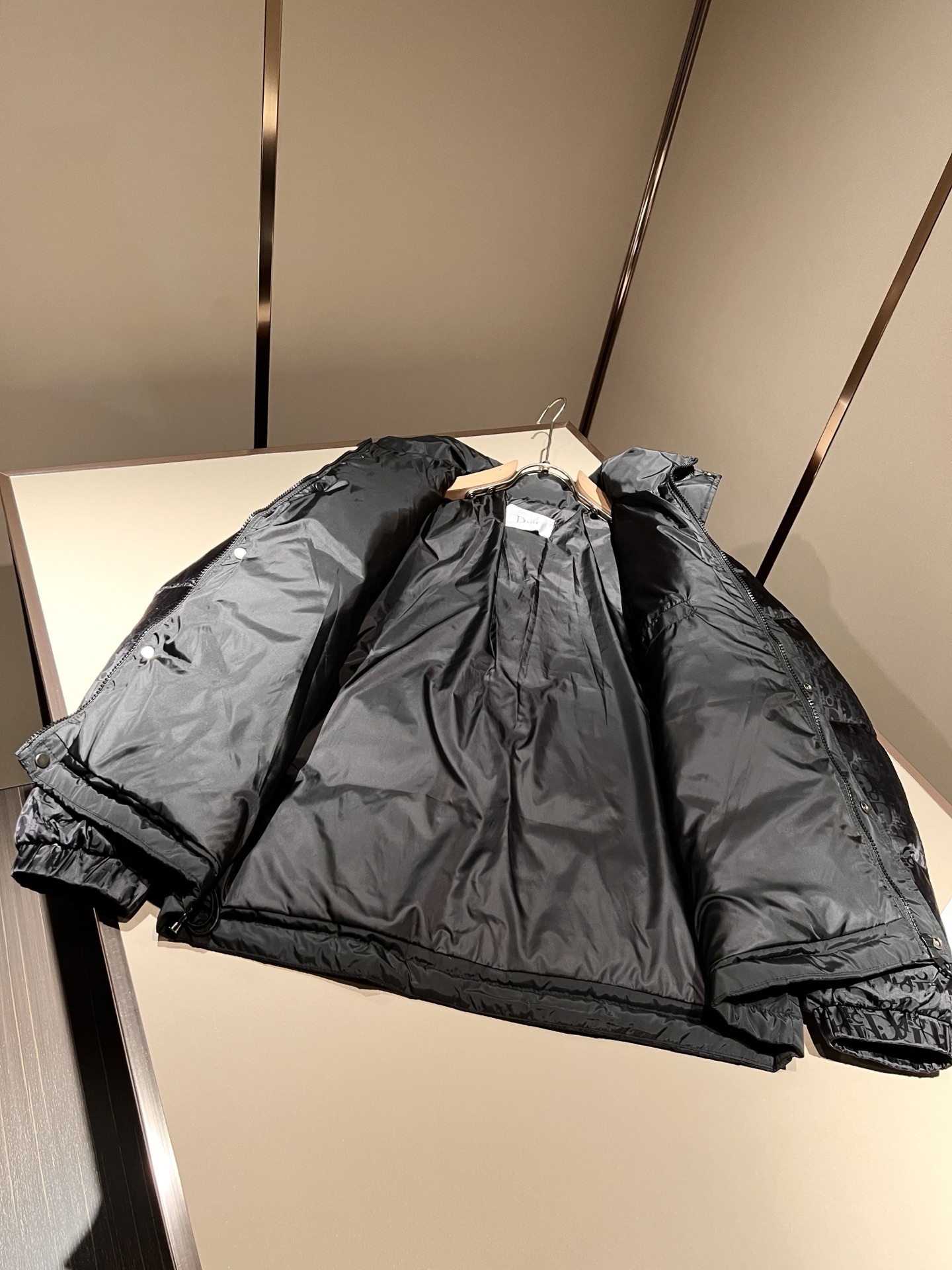 Dio*r迪*奥2025秋冬男女同款👫休闲羽绒服夹克外套，最新时尚休闲夹克，贸易公司渠道稀出，同步官网发