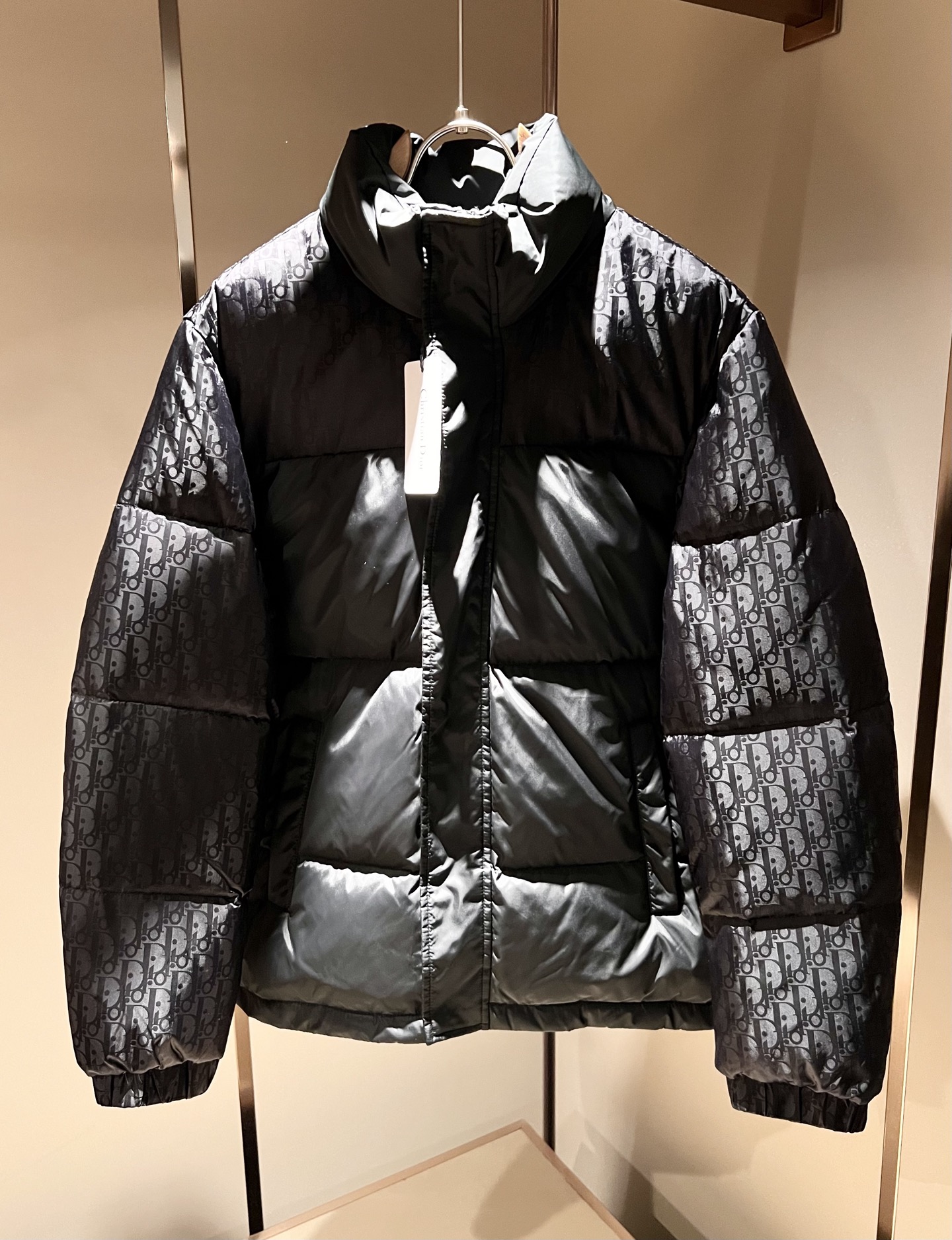 Dio*r迪*奥2025秋冬男女同款👫休闲羽绒服夹克外套，最新时尚休闲夹克，贸易公司渠道稀出，同步官网发