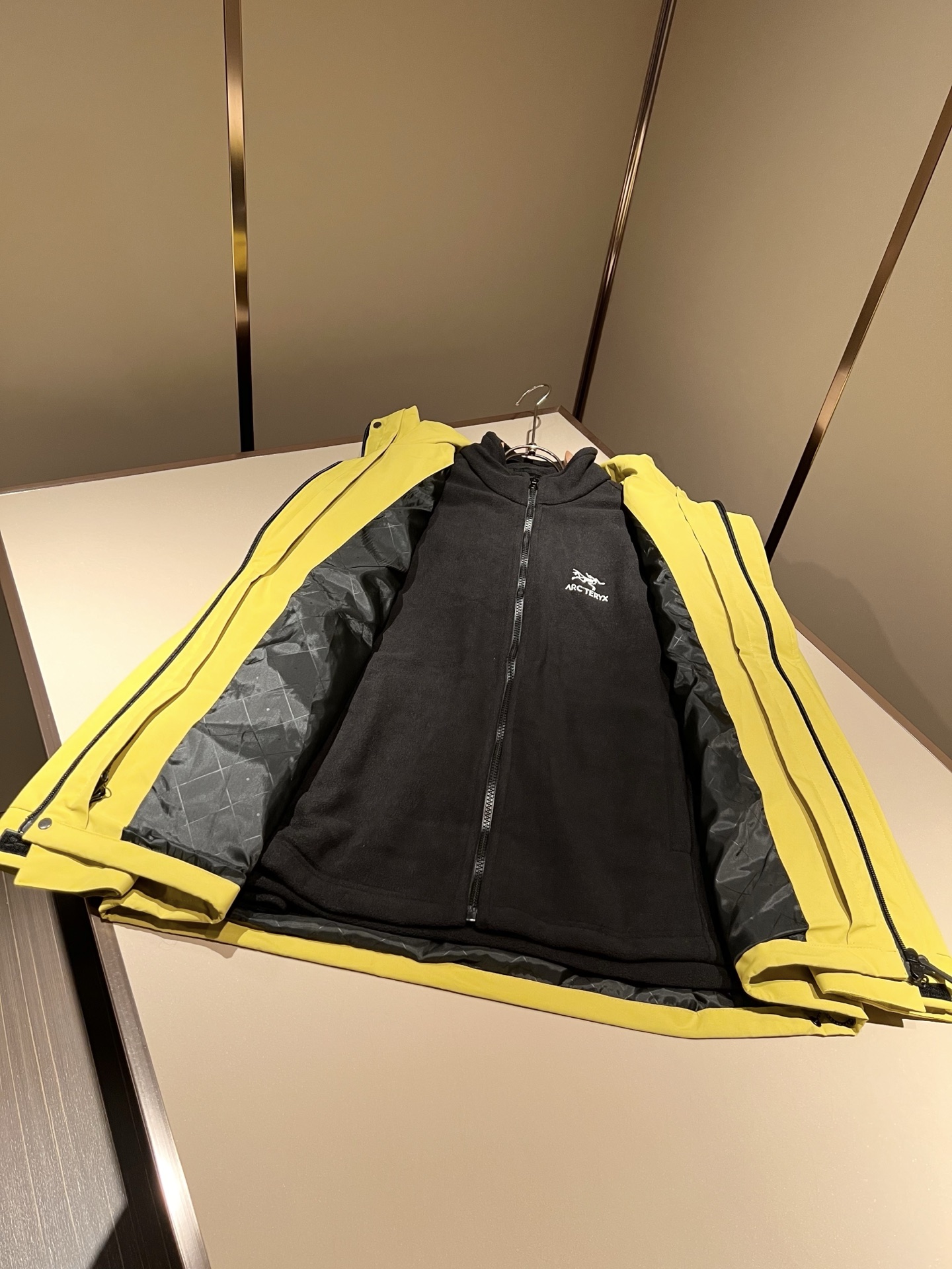 ARCTER*X始*祖鸟 ⚠️两件套！2025秋冬新款男士冲锋衣夹克外套，⚠️内胆摇粒绒拆卸一两穿！户外