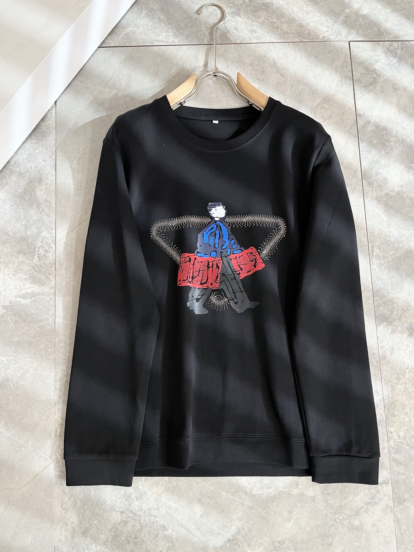 PRAD*A普*达2025秋冬新款男士长袖打底衫，最新款全网独家首上！！~既经典有时尚百搭，谁不爱啊，将