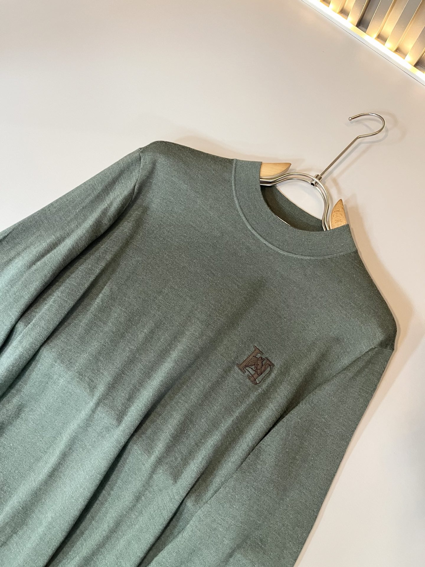 Her*mes爱*仕2025秋冬新款男士针织羊毛衫，全新升级百搭基础款，低调奢华，品格之选！甄选优质精选