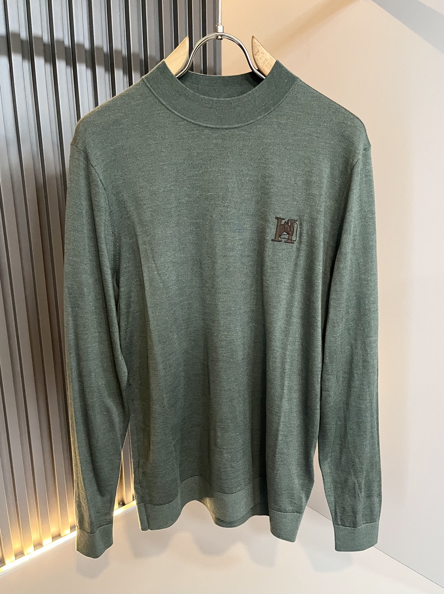 Her*mes爱*仕2025秋冬新款男士针织羊毛衫，全新升级百搭基础款，低调奢华，品格之选！甄选优质精选