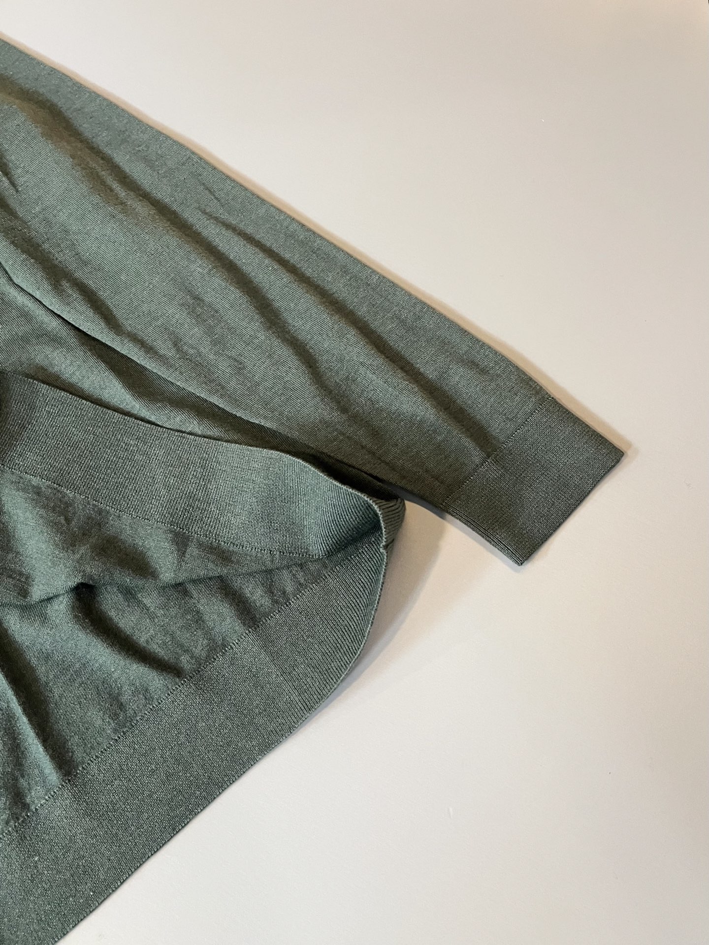 Her*mes爱*仕2025秋冬新款男士针织羊毛衫，全新升级百搭基础款，低调奢华，品格之选！甄选优质精选