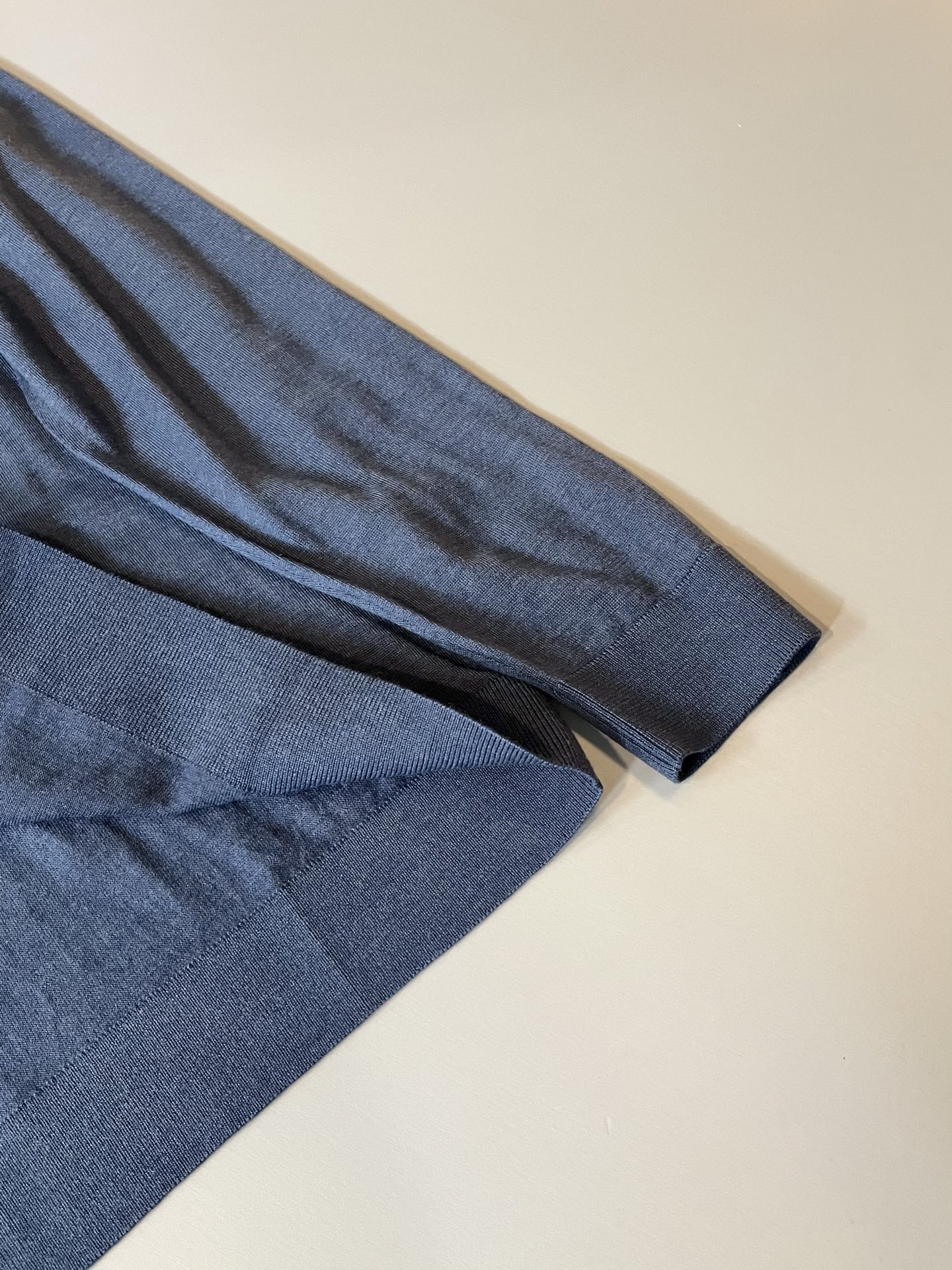 Her*mes爱*仕2025秋冬新款男士针织羊毛衫，全新升级百搭基础款，低调奢华，品格之选！甄选优质精选