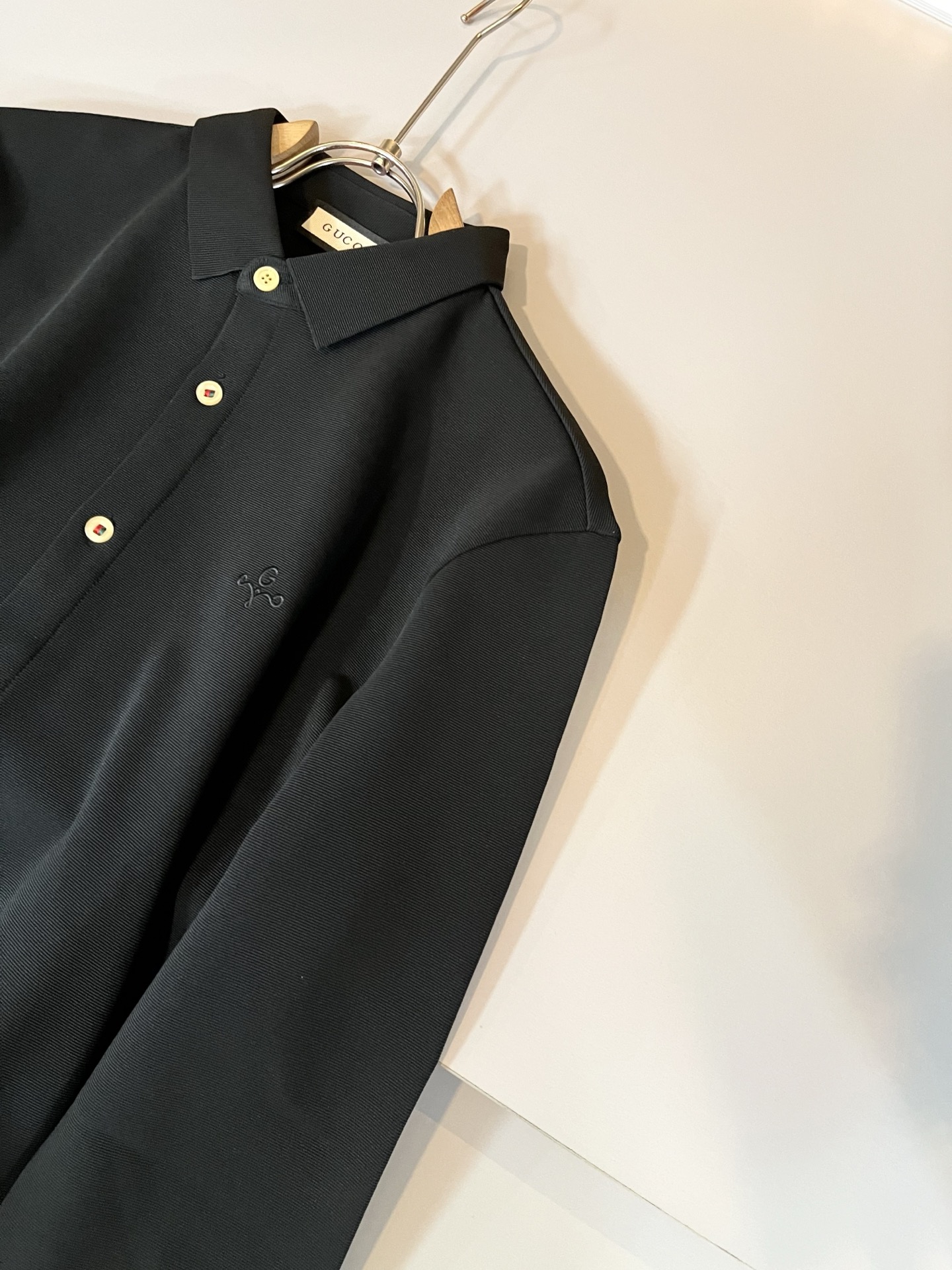 GUC*I 古家 2025秋季新款男士长袖衬衣，贸易公司渠道稀出，同步官网发售！G家系列情侣上线，胸前l