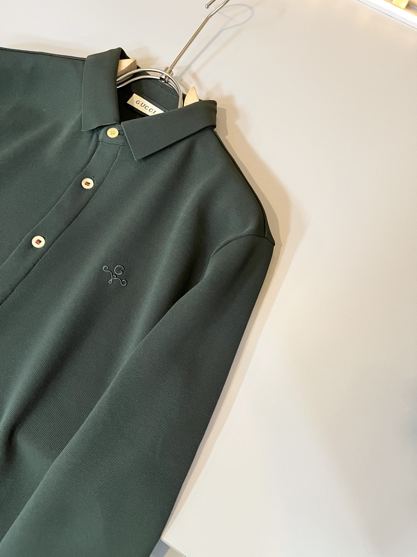 GUC*I 古家 2025秋季新款男士长袖衬衣，贸易公司渠道稀出，同步官网发售！G家系列情侣上线，胸前l