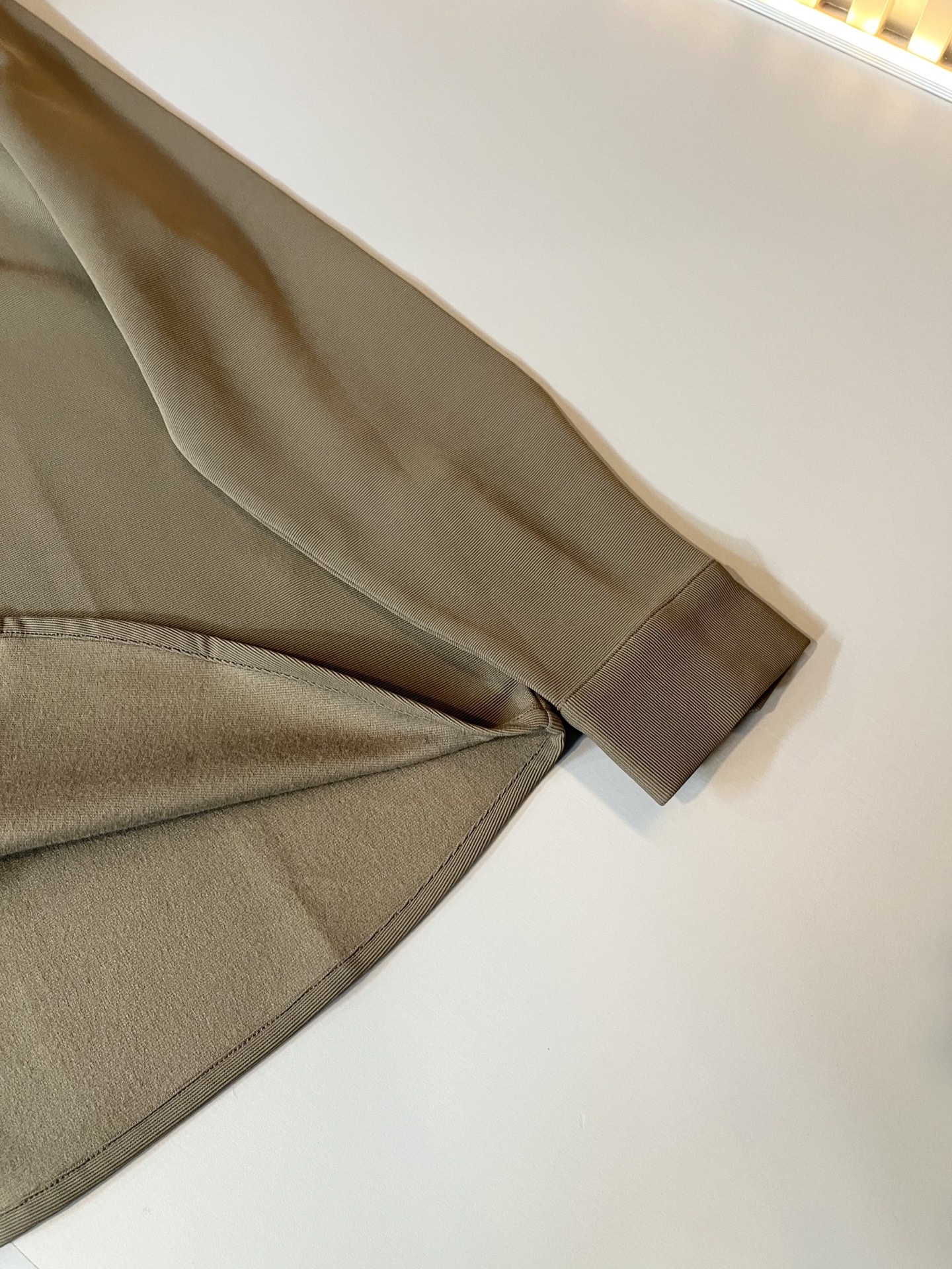 GUC*I 古家 2025秋季新款男士长袖衬衣，贸易公司渠道稀出，同步官网发售！G家系列情侣上线，胸前l