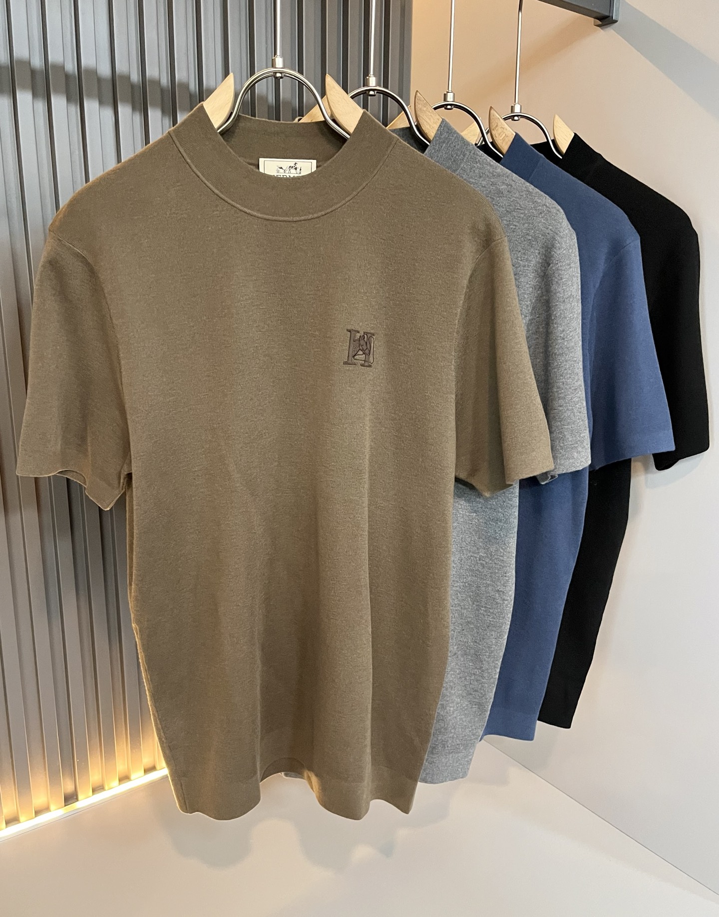 Her*mes爱*仕2025秋冬新款男士针织羊毛衫，全新升级百搭基础款，低调奢华，品格之选！甄选优质精选