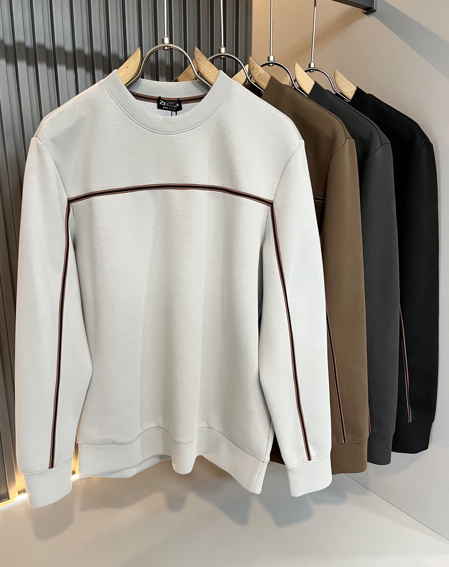 Ermenegildo Zeg*a杰*亚 2025秋冬新款男士休闲卫衣，压轴的渠道货出现了！！柜台同步销