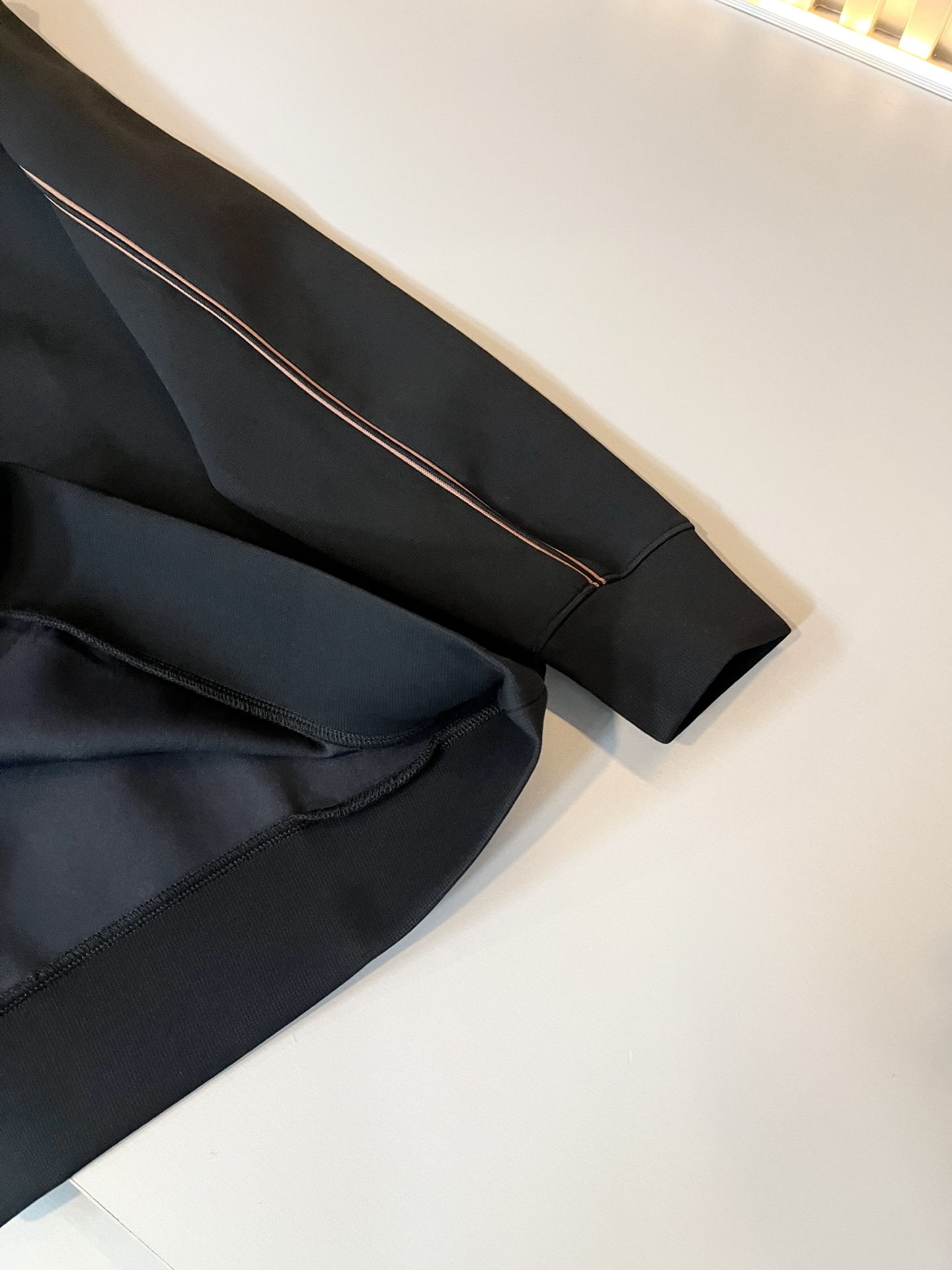 Ermenegildo Zeg*a杰*亚 2025秋冬新款男士休闲卫衣，压轴的渠道货出现了！！柜台同步销