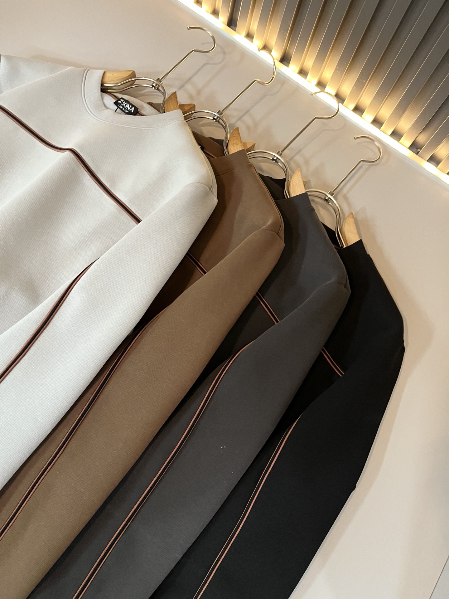 Ermenegildo Zeg*a杰*亚 2025秋冬新款男士休闲卫衣，压轴的渠道货出现了！！柜台同步销