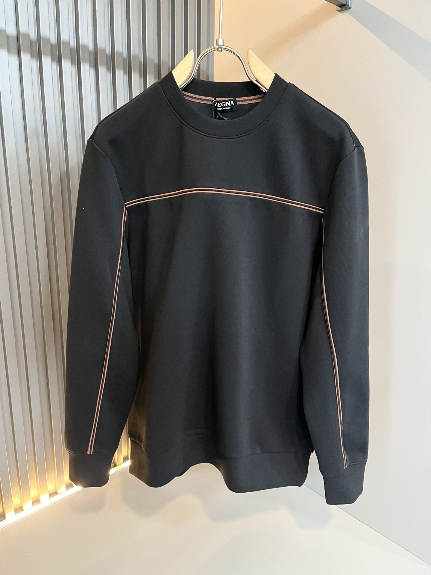 Ermenegildo Zeg*a杰*亚 2025秋冬新款男士休闲卫衣，压轴的渠道货出现了！！柜台同步销