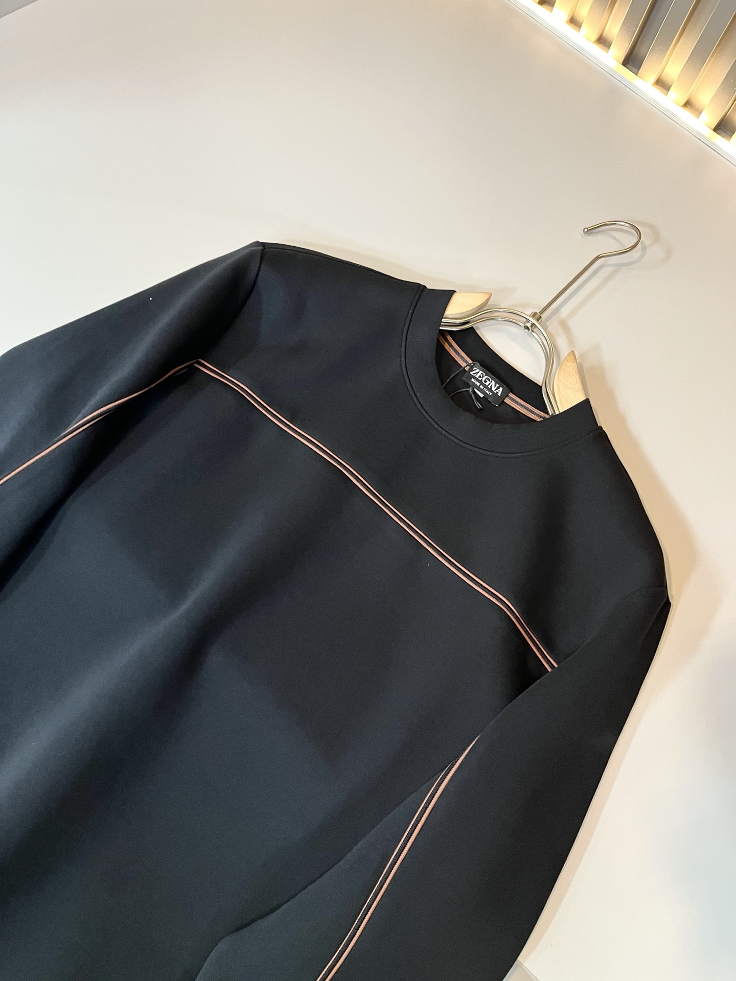 Ermenegildo Zeg*a杰*亚 2025秋冬新款男士休闲卫衣，压轴的渠道货出现了！！柜台同步销