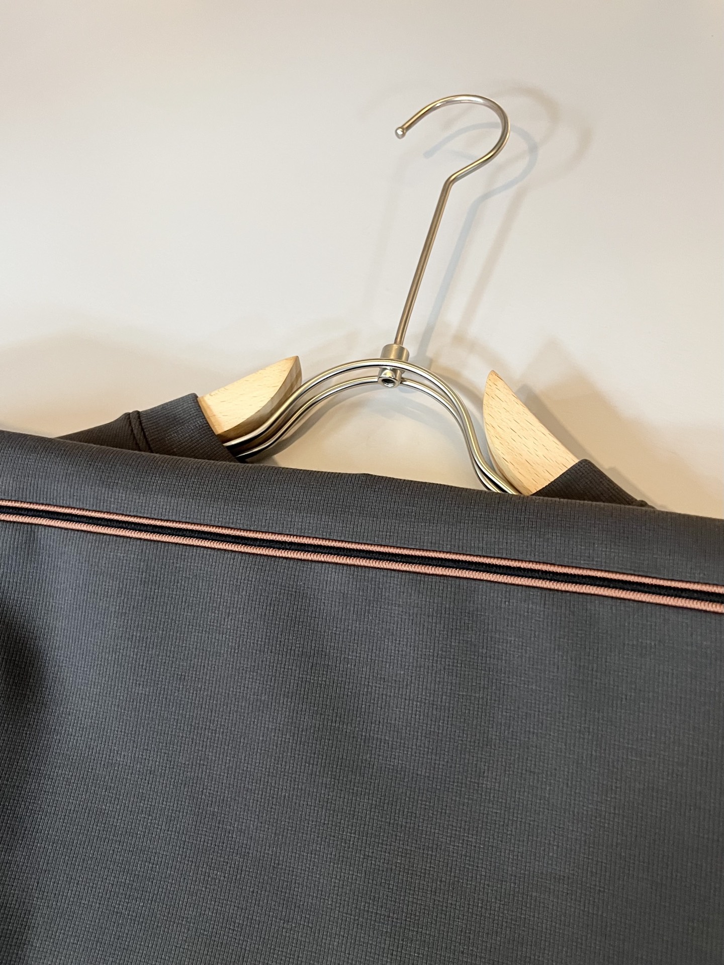 Ermenegildo Zeg*a杰*亚 2025秋冬新款男士休闲卫衣，压轴的渠道货出现了！！柜台同步销