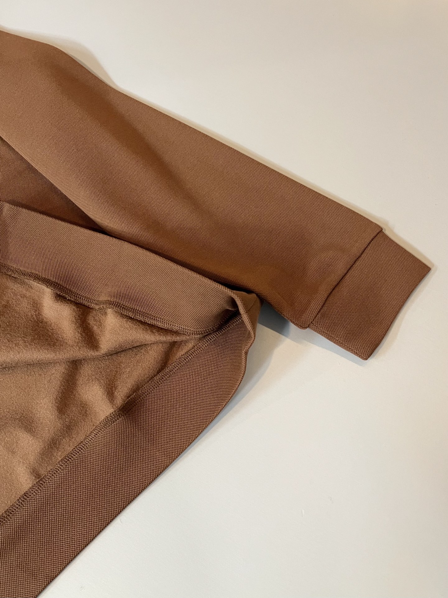 Ferraga*mo菲拉*慕 2025秋冬新款Polo衫，采用进口专属珠地棉面料！！简单菲拉*慕LOGO