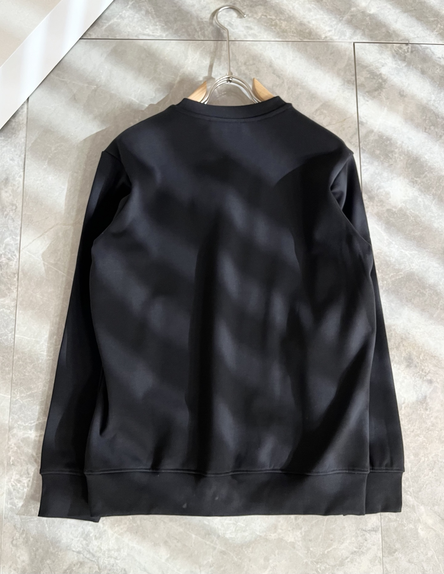 Loro Piana诺悠翩雅 ⚠️加绒款！2025秋冬新品男士卫衣，外贸公司订单！胸前logo图案刺绣设