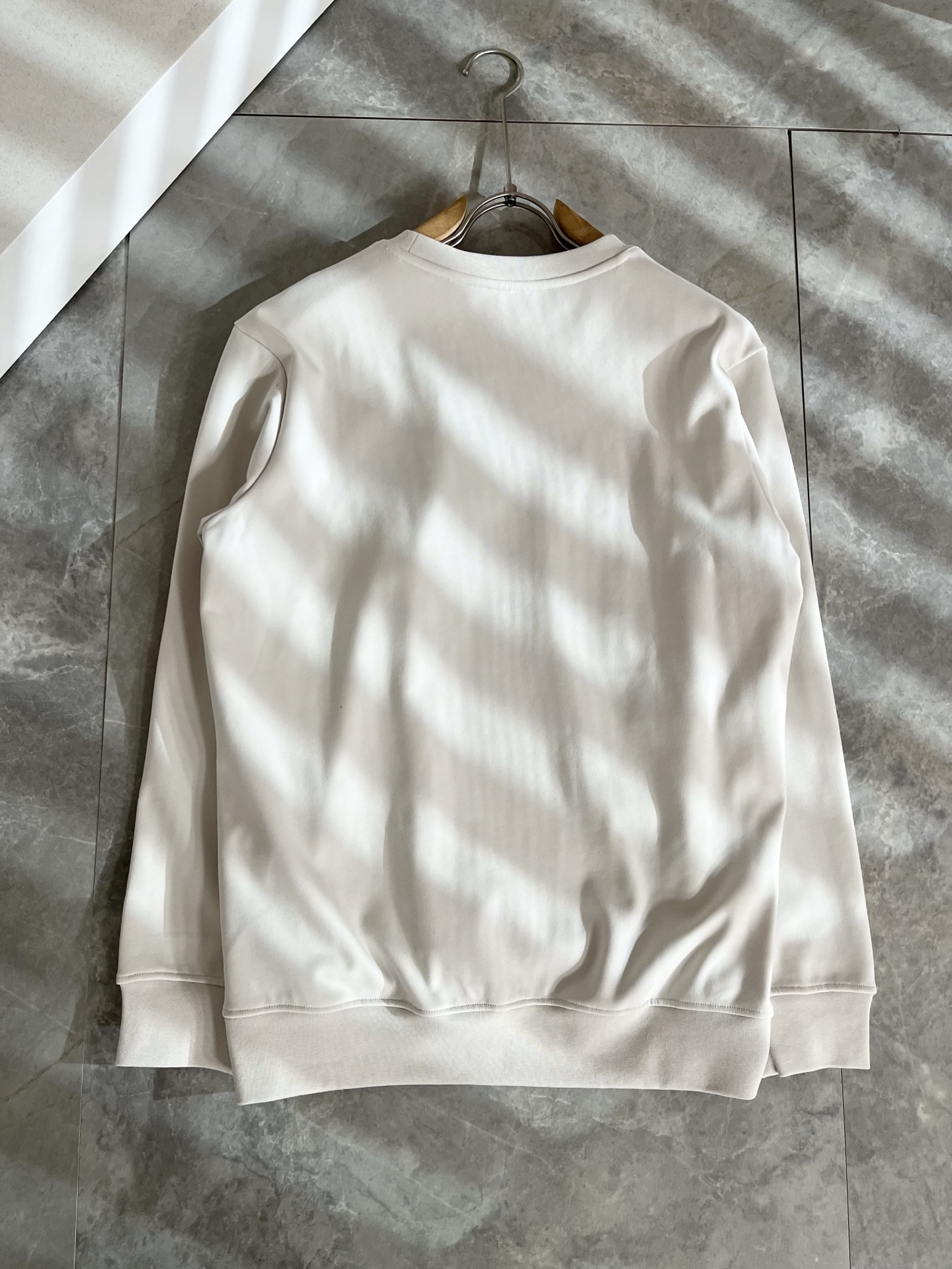 Loro Piana诺悠翩雅 ⚠️加绒款！2025秋冬新品男士卫衣，外贸公司订单！胸前logo图案刺绣设