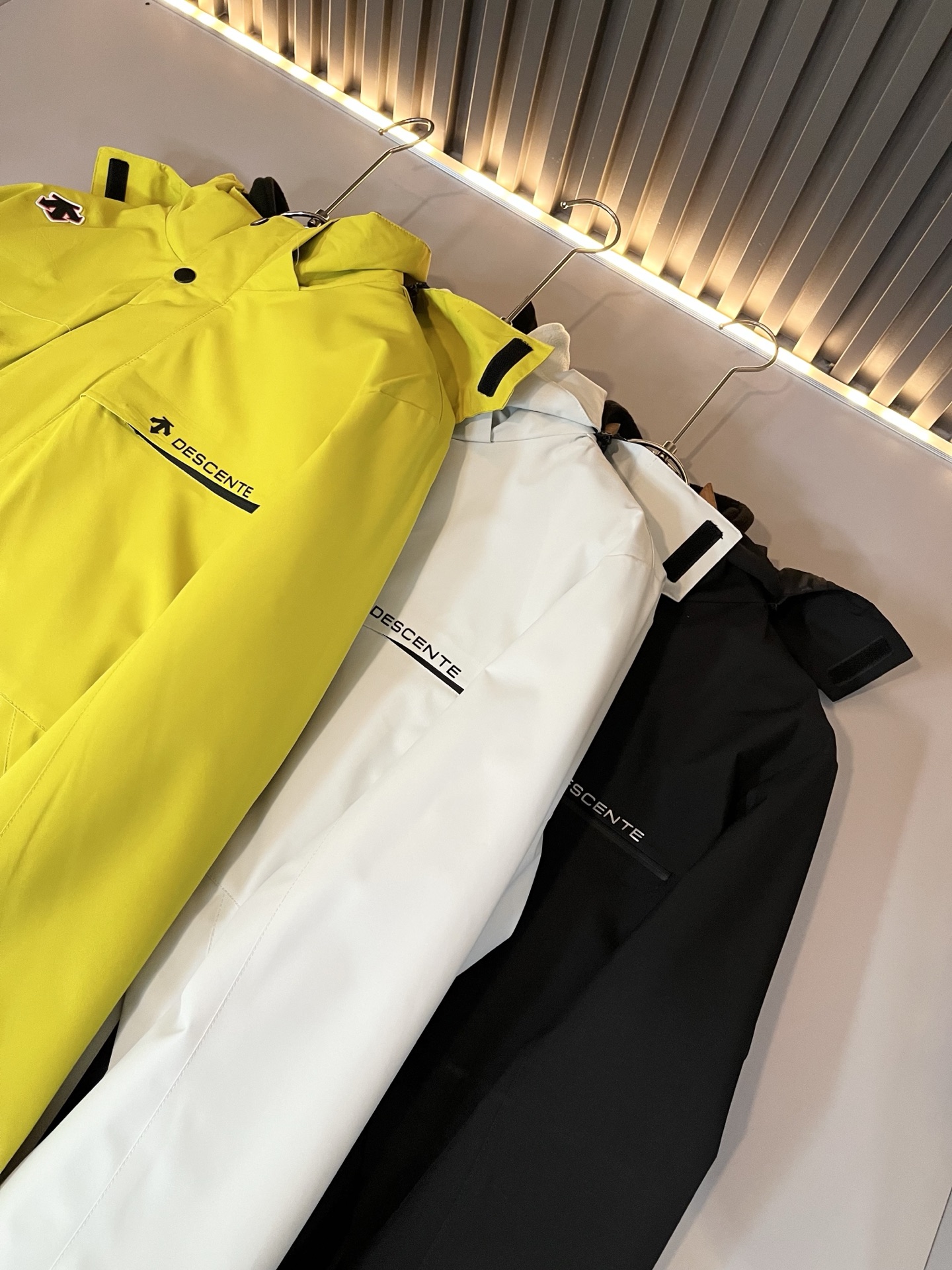 迪桑特DESCENTE ⚠️两件套！2025秋冬新款男女同款👫夹克外套，自1935年荣耀至今的专业运动品