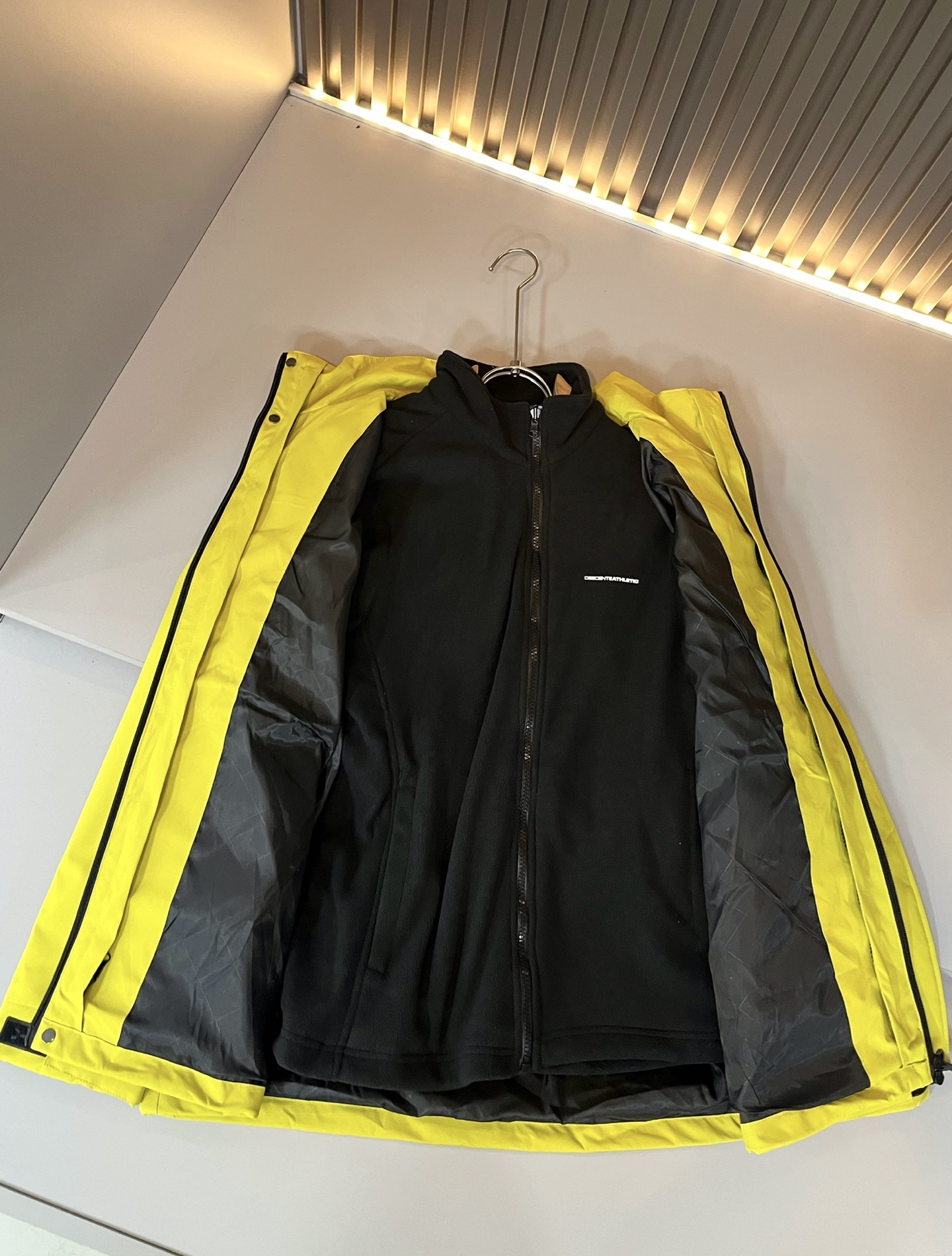 迪桑特DESCENTE ⚠️两件套！2025秋冬新款男女同款👫夹克外套，自1935年荣耀至今的专业运动品