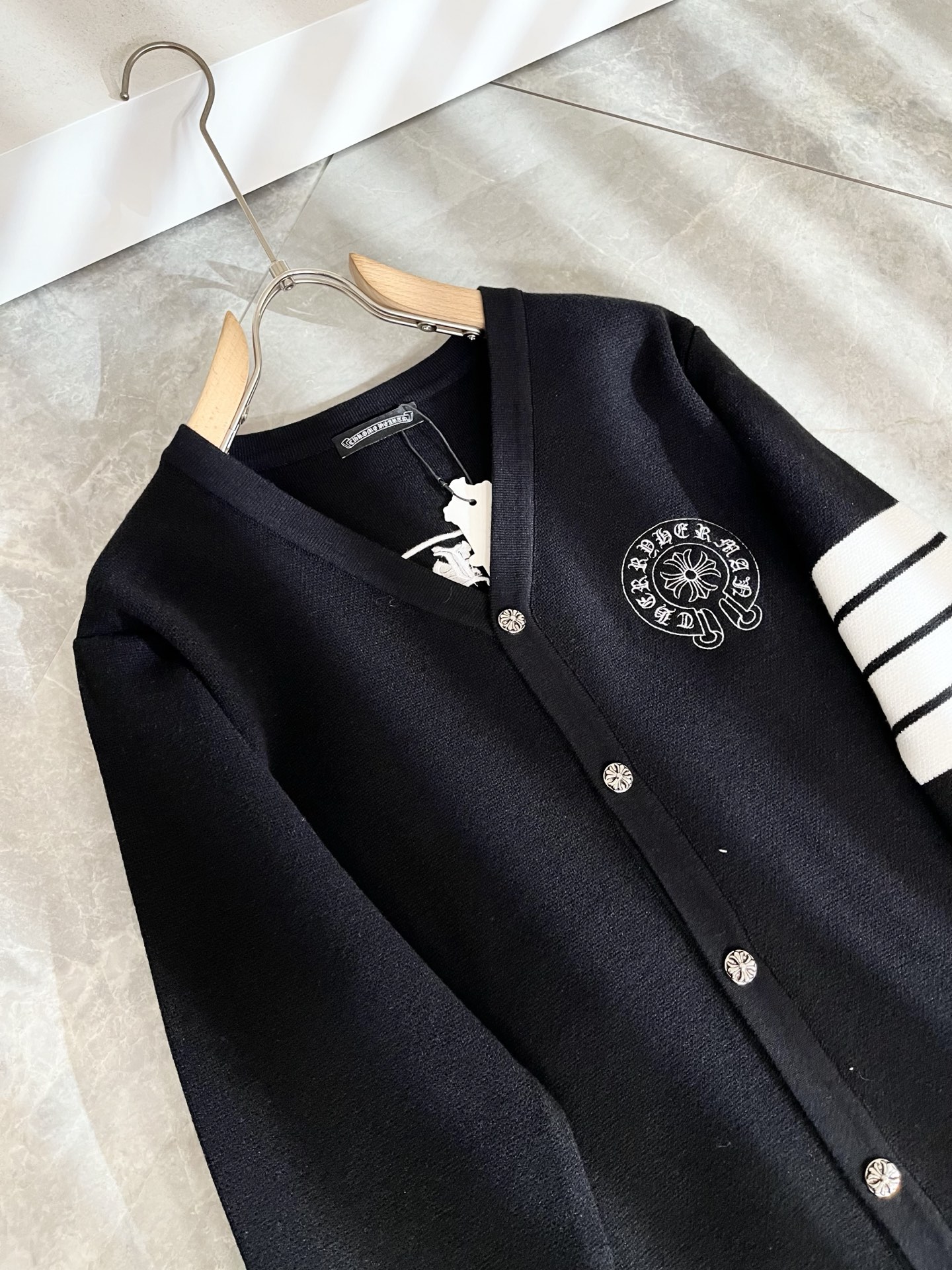 Chrome hear*s克*心 2025秋冬新款男女同款👫针织羊毛开衫，一款让你从心底认可秋冬必备羊毛