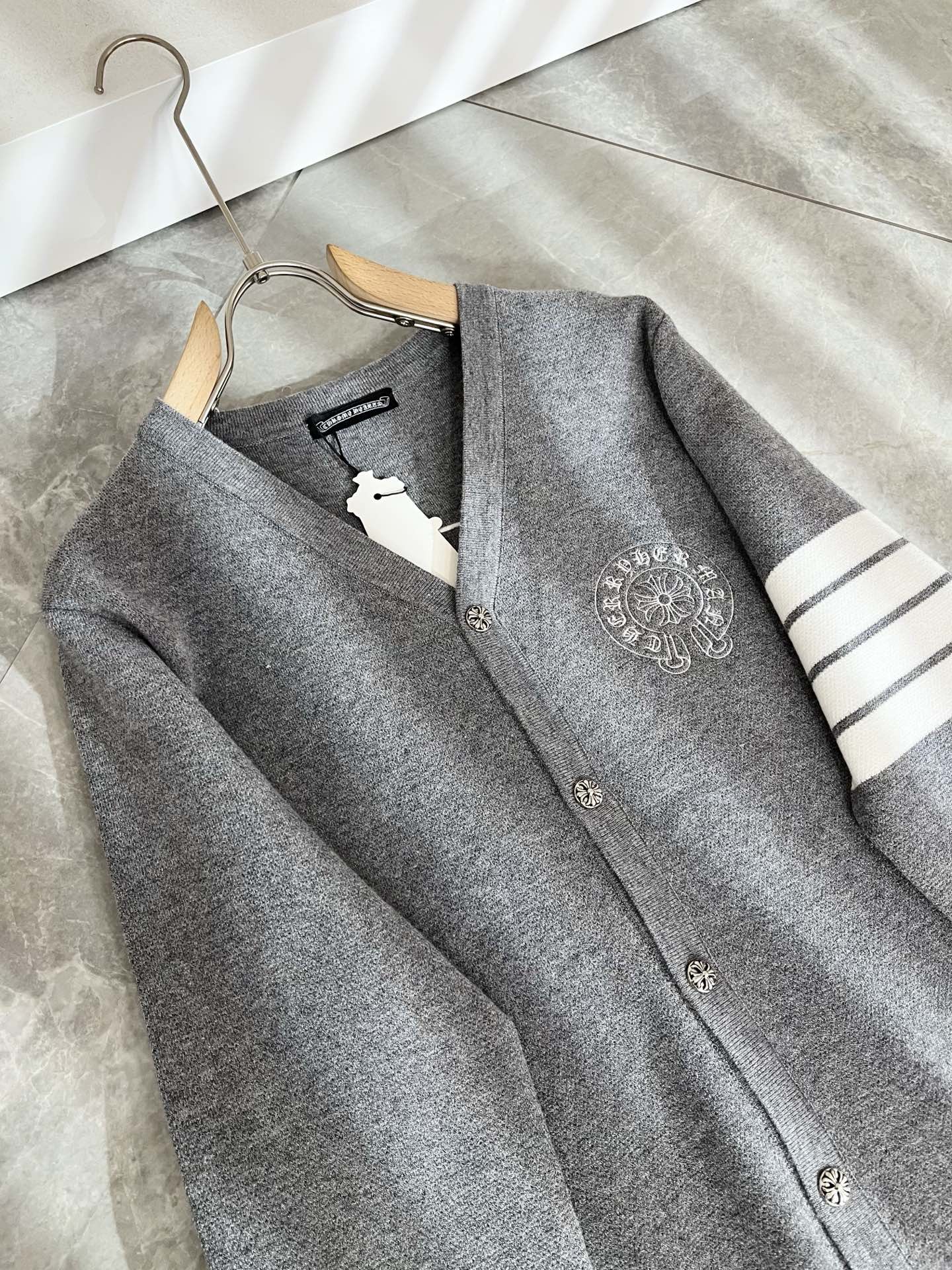 Chrome hear*s克*心 2025秋冬新款男女同款👫针织羊毛开衫，一款让你从心底认可秋冬必备羊毛