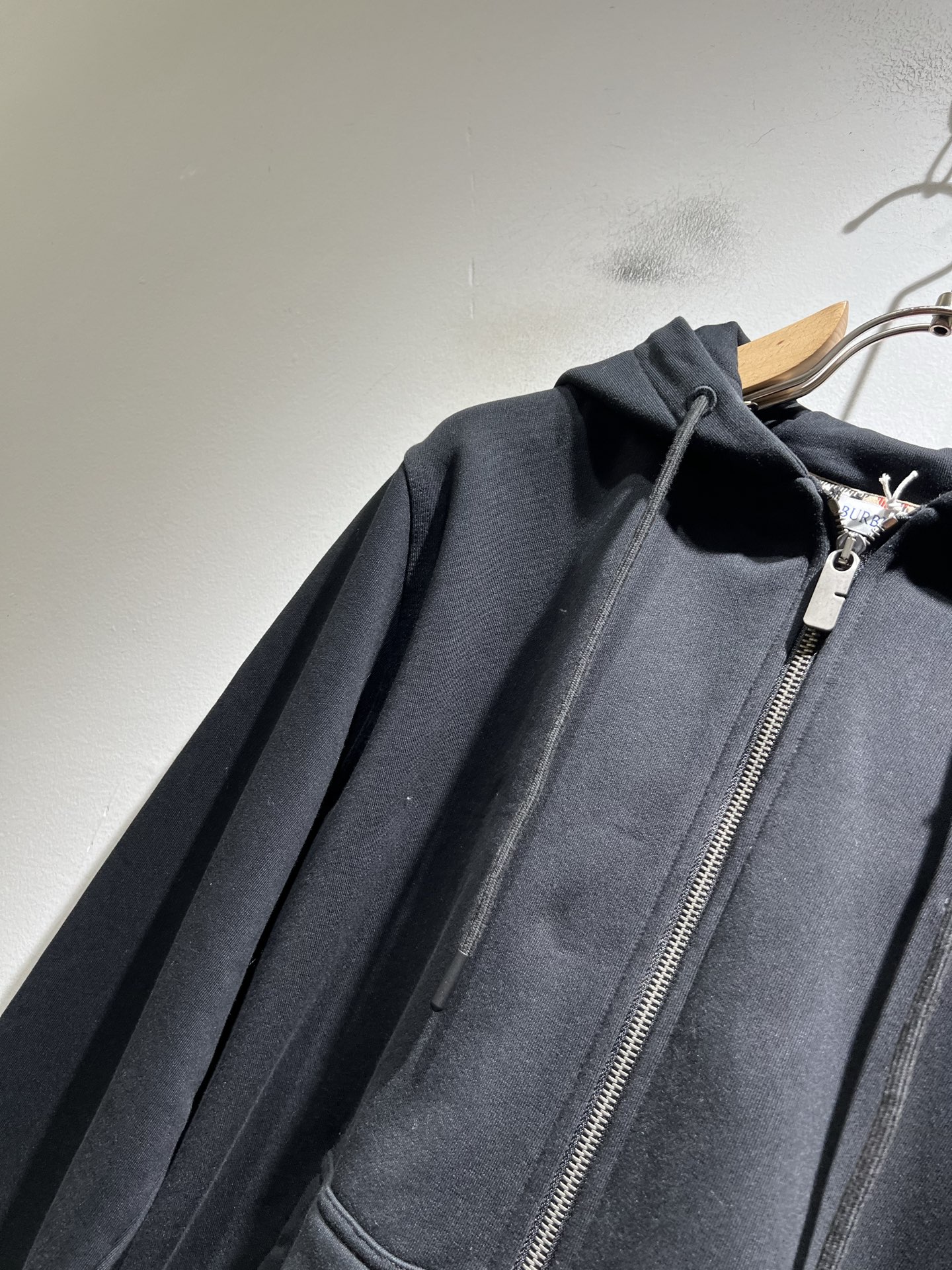 BURBER*Y巴*莉 2025秋冬新款男女同款👫基础休闲百搭棉质连帽卫衣，男女同款卫衣！贸易公司渠道稀