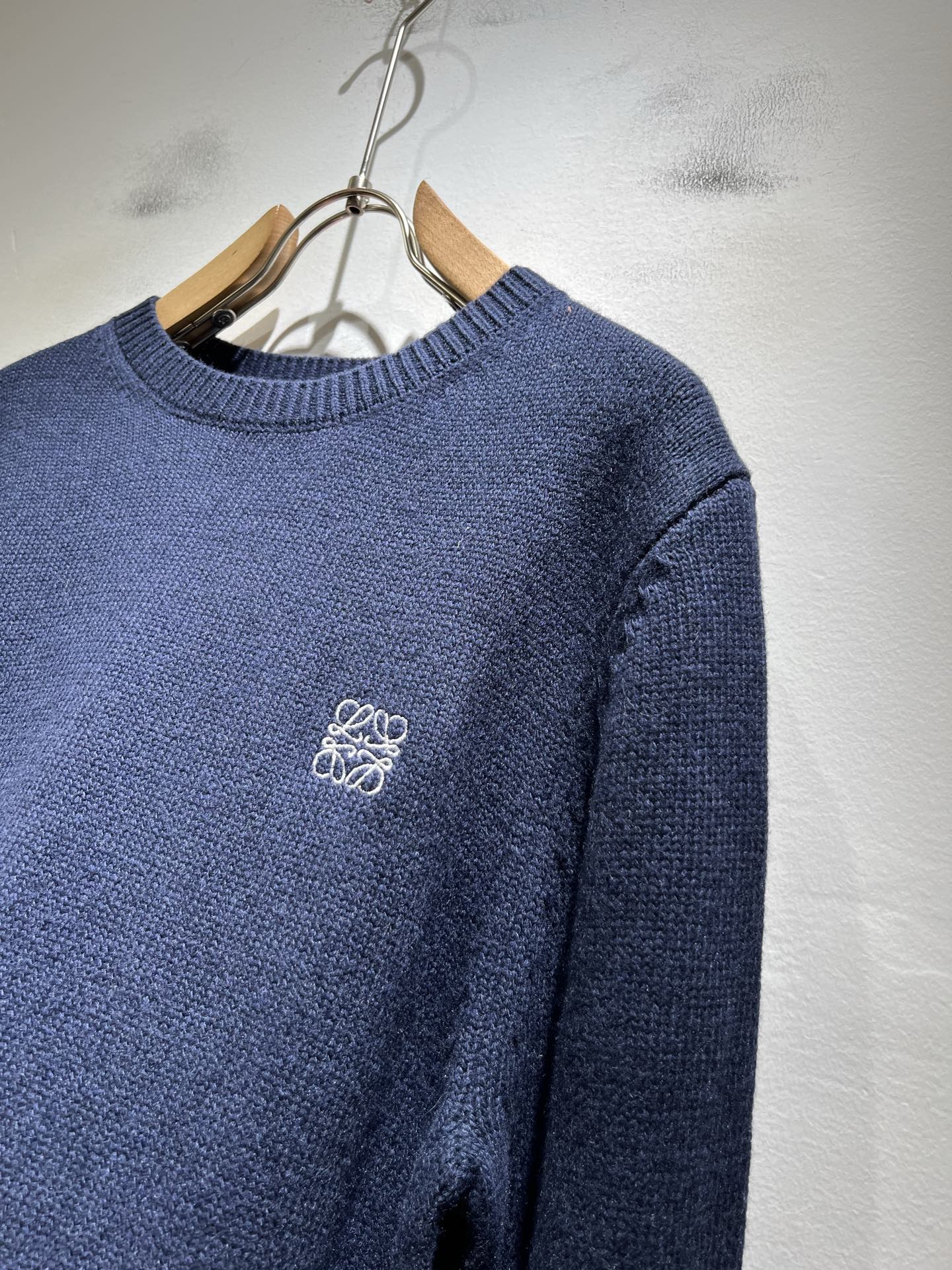 LO*WE/罗*威2025秋冬新款针织羊毛衫，贸易公司渠道货，2025年最新品，官柜同步售卖，经典明星级