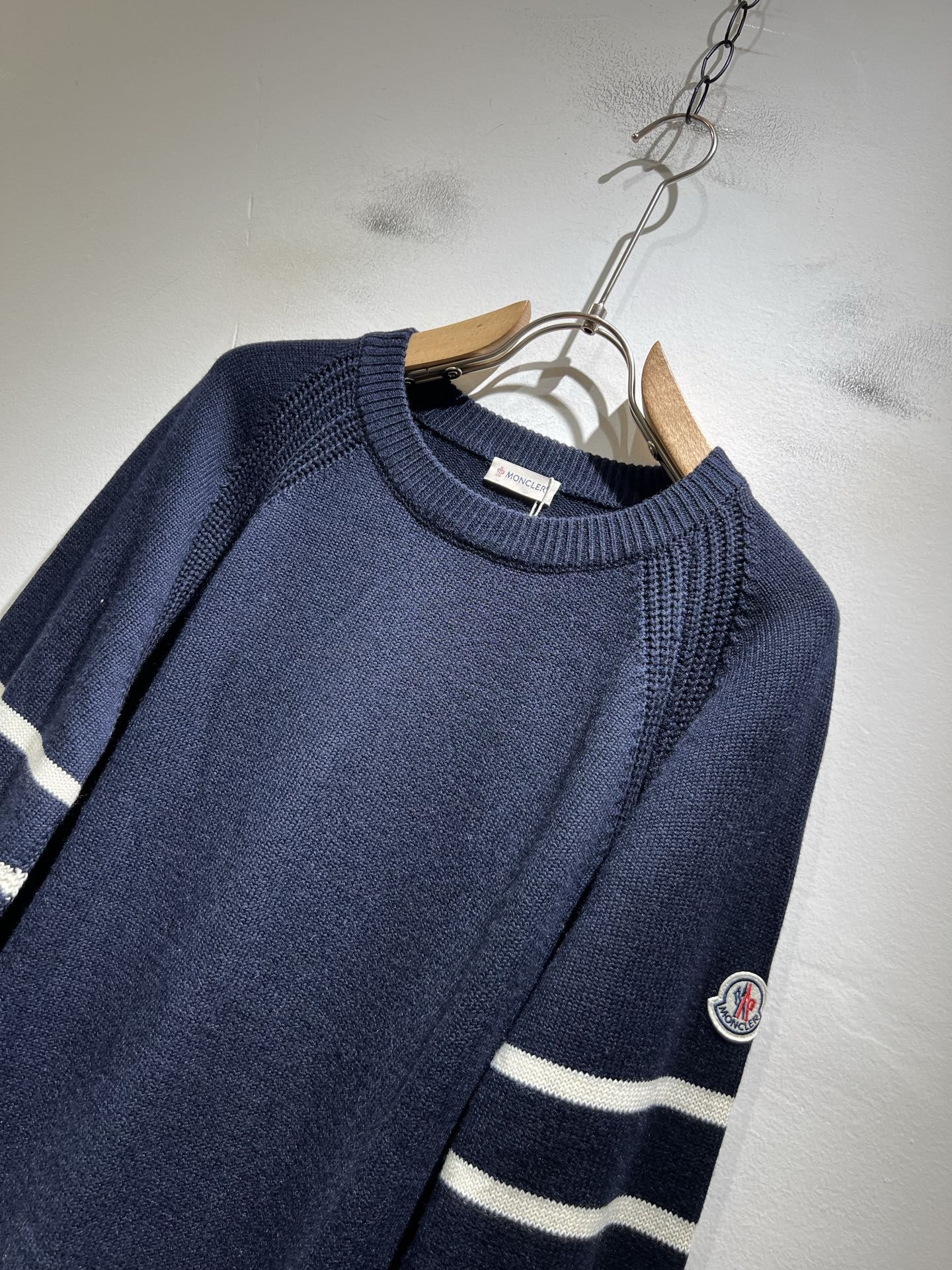 Moncl*r蒙*口 2025秋冬男女同款情侣款👫最新的贸易订单针织羊毛衫，全品相！！网红款！工艺采用针