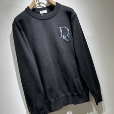 Dio*迪家 2025秋冬新款男女同款👫针织羊毛衫,专柜同步发售!定制专属羊毛🐑面料,从容百搭,档次极高 Dio*迪家 2025秋冬新款男女同款👫针织羊毛衫,专柜同步发售!定制专属羊毛🐑面料,从容百搭,档次极高