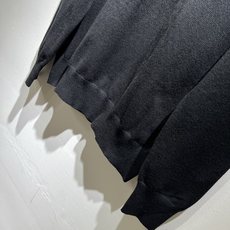 Dio*迪家 2025秋冬新款男女同款👫针织羊毛衫,专柜同步发售!定制专属羊毛🐑面料,从容百搭,档次极高 Dio*迪家 2025秋冬新款男女同款👫针织羊毛衫,专柜同步发售!定制专属羊毛🐑面料,从容百搭,档次极高