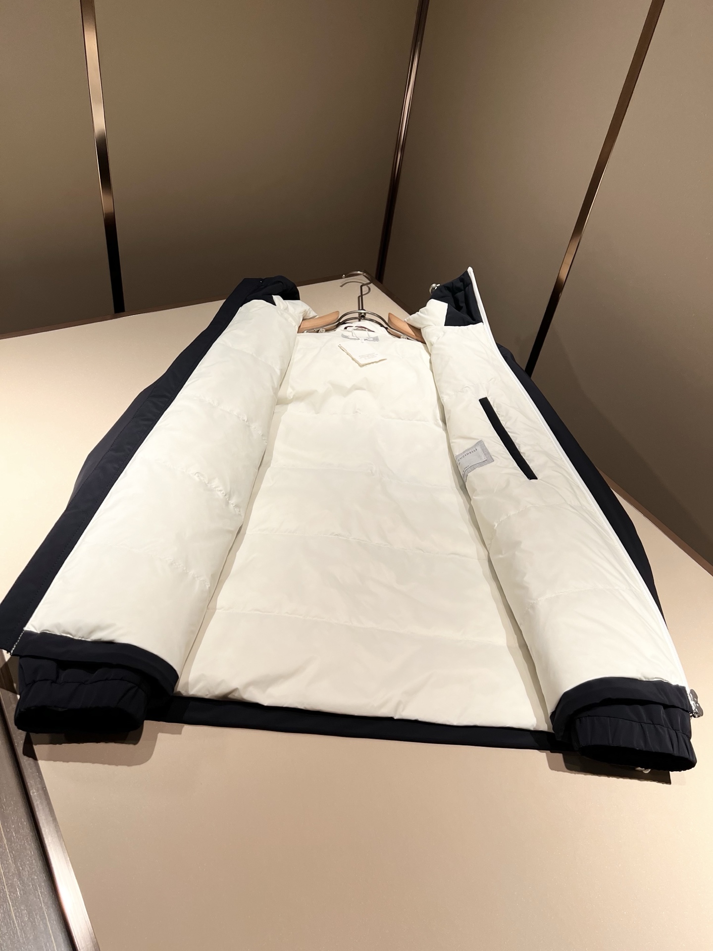 BC-Brunello Cucineli 2025秋冬男女同款👫羽绒服外套，羽绒面料夹克 防水羽绒服保暖