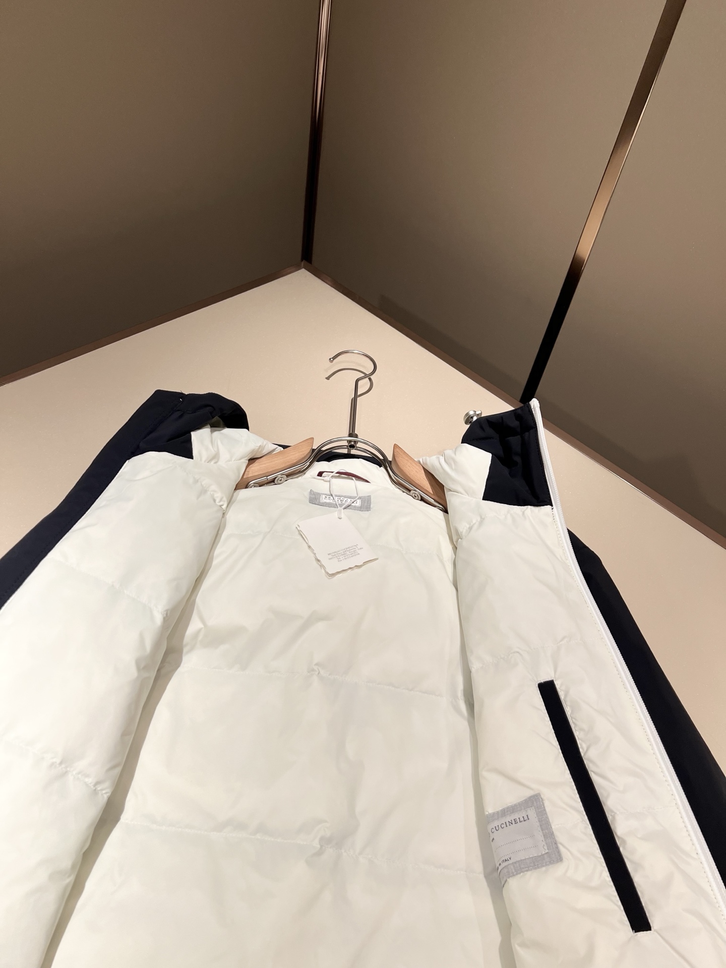 BC-Brunello Cucineli 2025秋冬男女同款👫羽绒服外套，羽绒面料夹克 防水羽绒服保暖