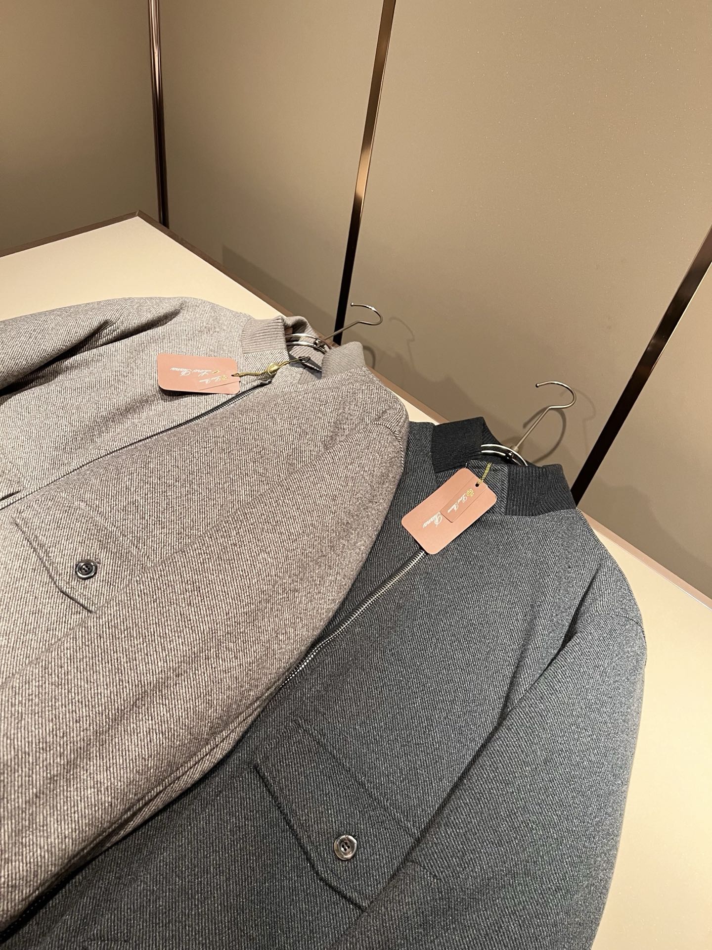 Loro Piana诺悠翩雅 2025秋冬新款男女同款👫 羊毛羽绒服外套！贸易公司渠道稀出，同步官网发售