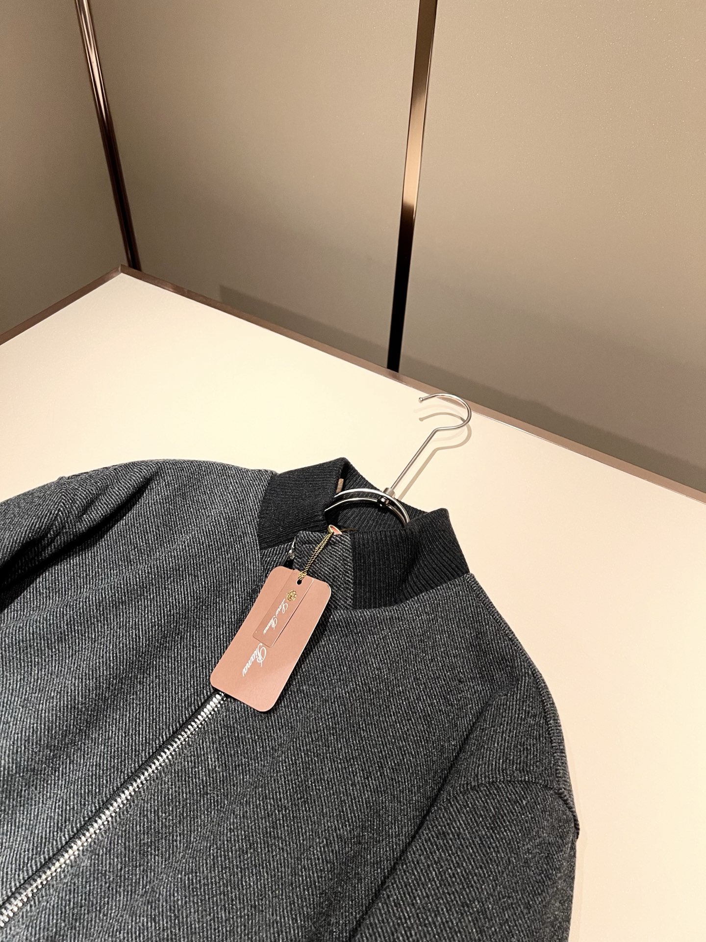 Loro Piana诺悠翩雅 2025秋冬新款男女同款👫 羊毛羽绒服外套！贸易公司渠道稀出，同步官网发售