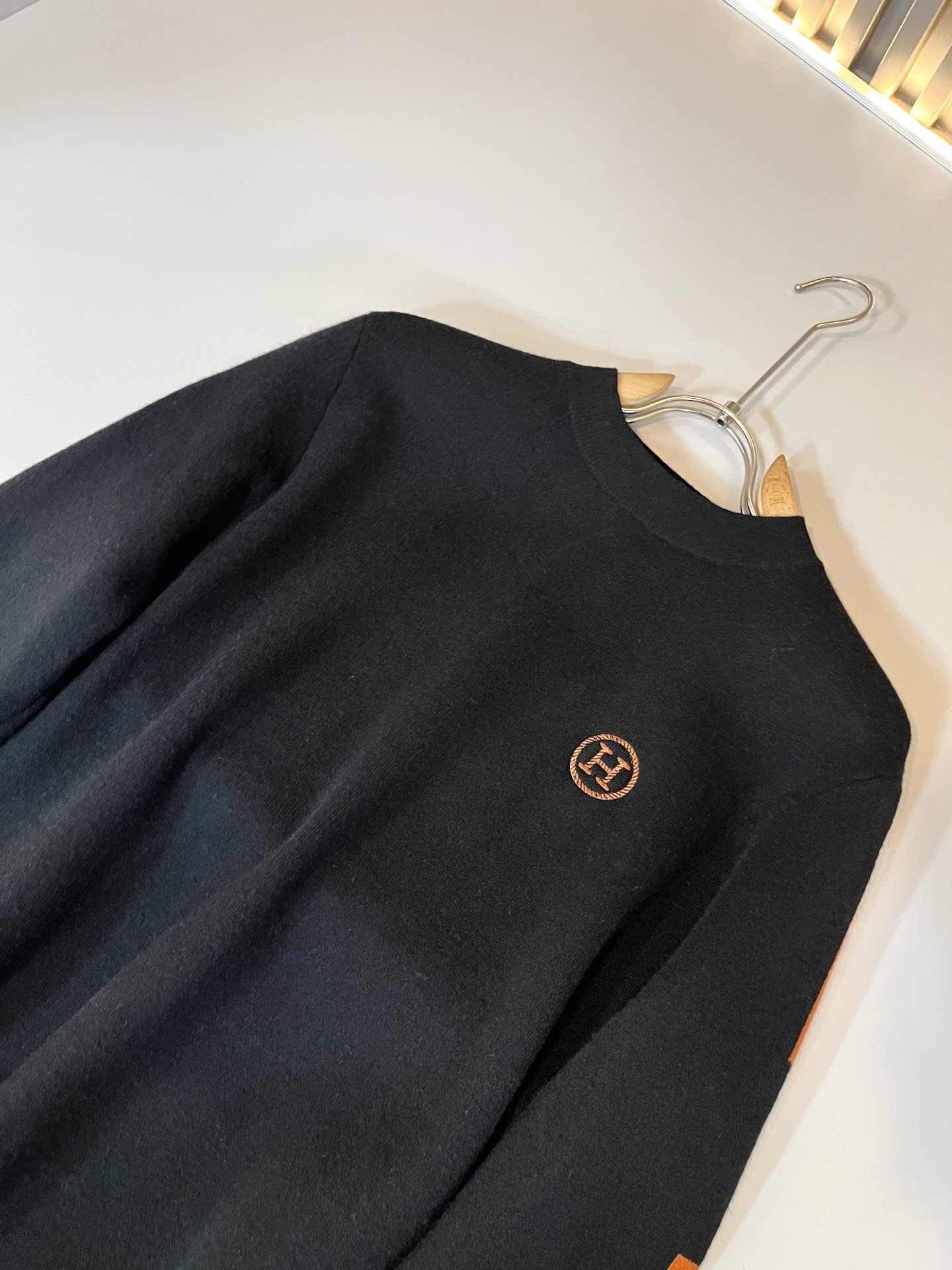 Her*mes爱*仕2025秋冬新款男士针织羊毛衫，全新升级百搭基础款，低调奢华，品格之选！甄选优质精选