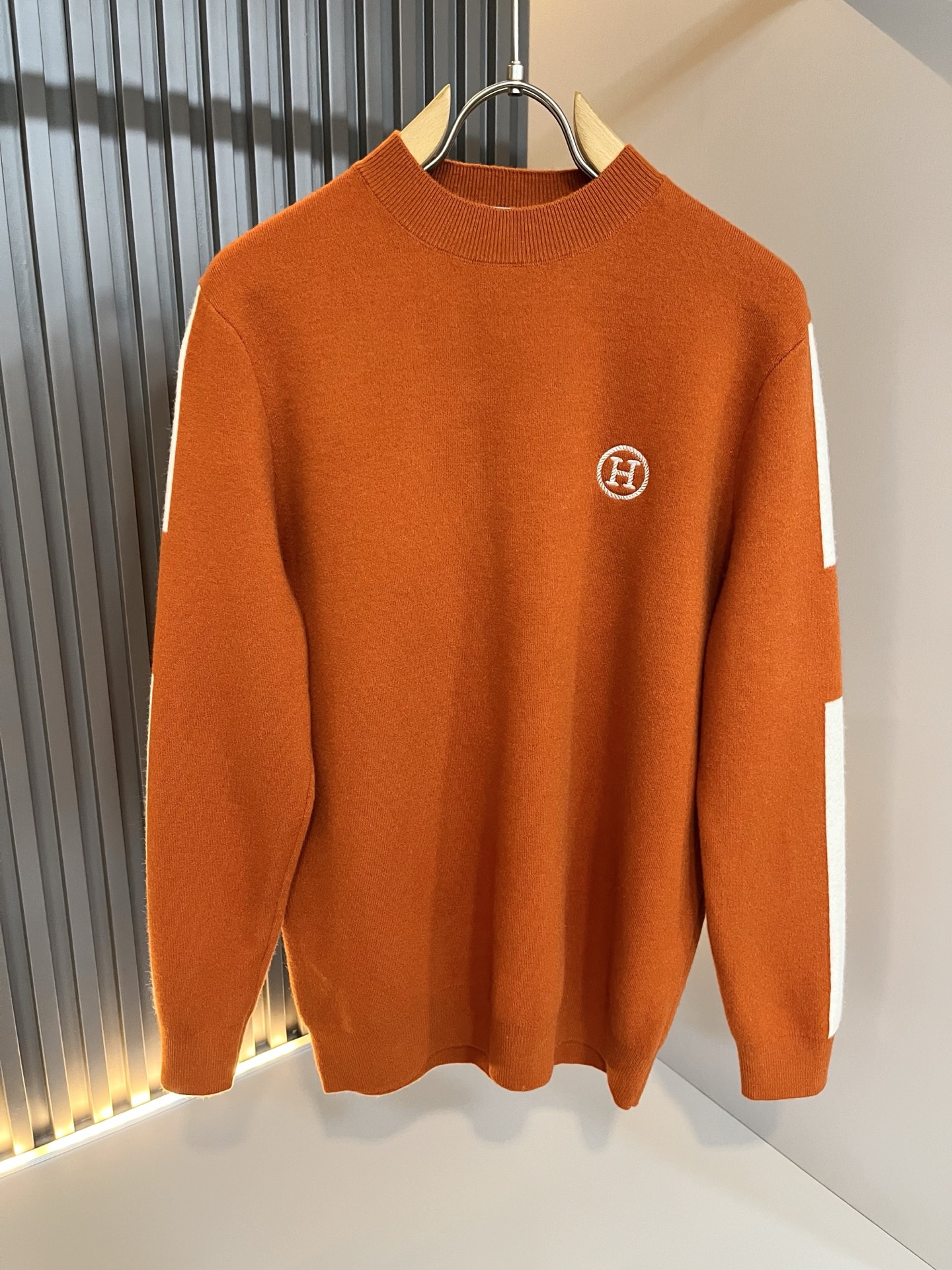 Her*mes爱*仕2025秋冬新款男士针织羊毛衫，全新升级百搭基础款，低调奢华，品格之选！甄选优质精选