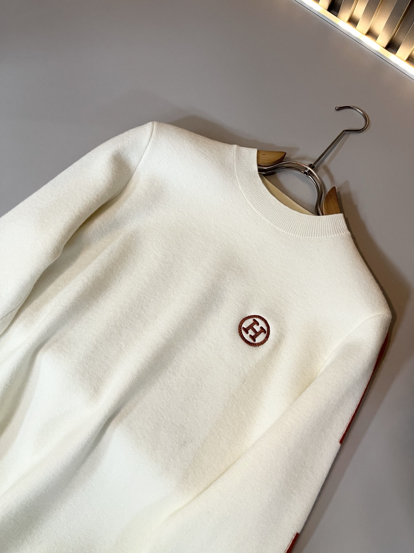 Her*mes爱*仕2025秋冬新款男士针织羊毛衫，全新升级百搭基础款，低调奢华，品格之选！甄选优质精选