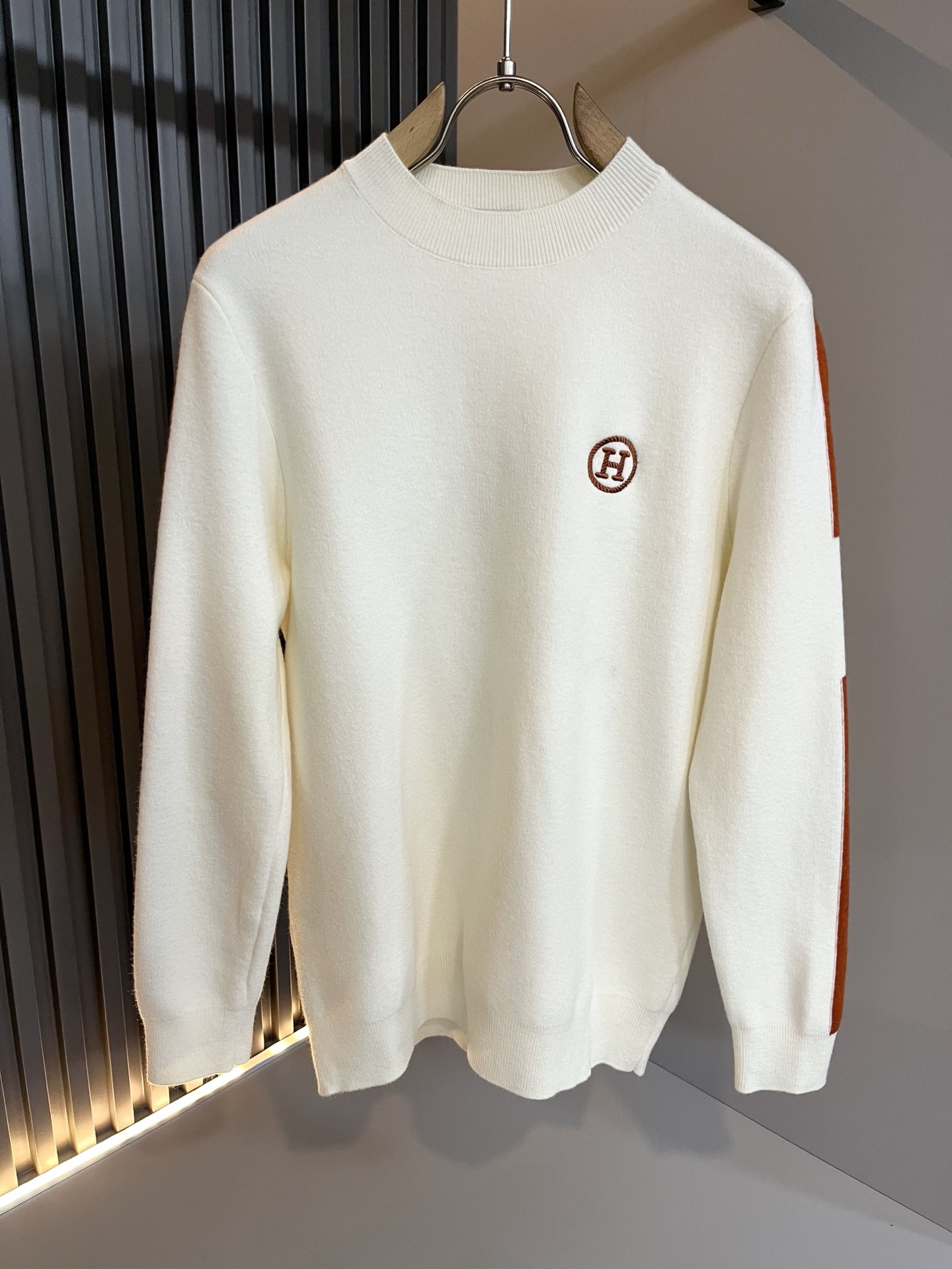 Her*mes爱*仕2025秋冬新款男士针织羊毛衫，全新升级百搭基础款，低调奢华，品格之选！甄选优质精选