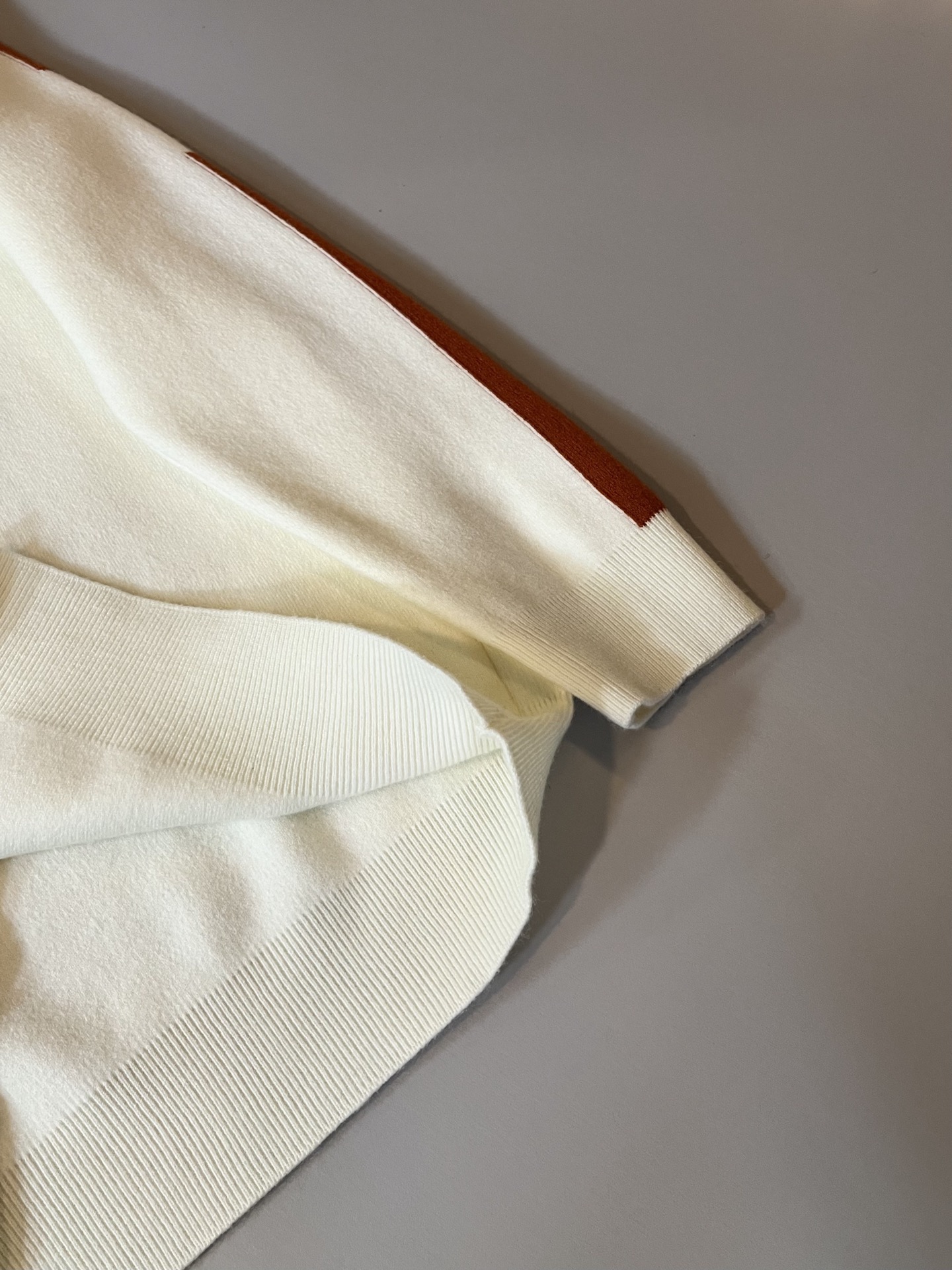 Her*mes爱*仕2025秋冬新款男士针织羊毛衫，全新升级百搭基础款，低调奢华，品格之选！甄选优质精选