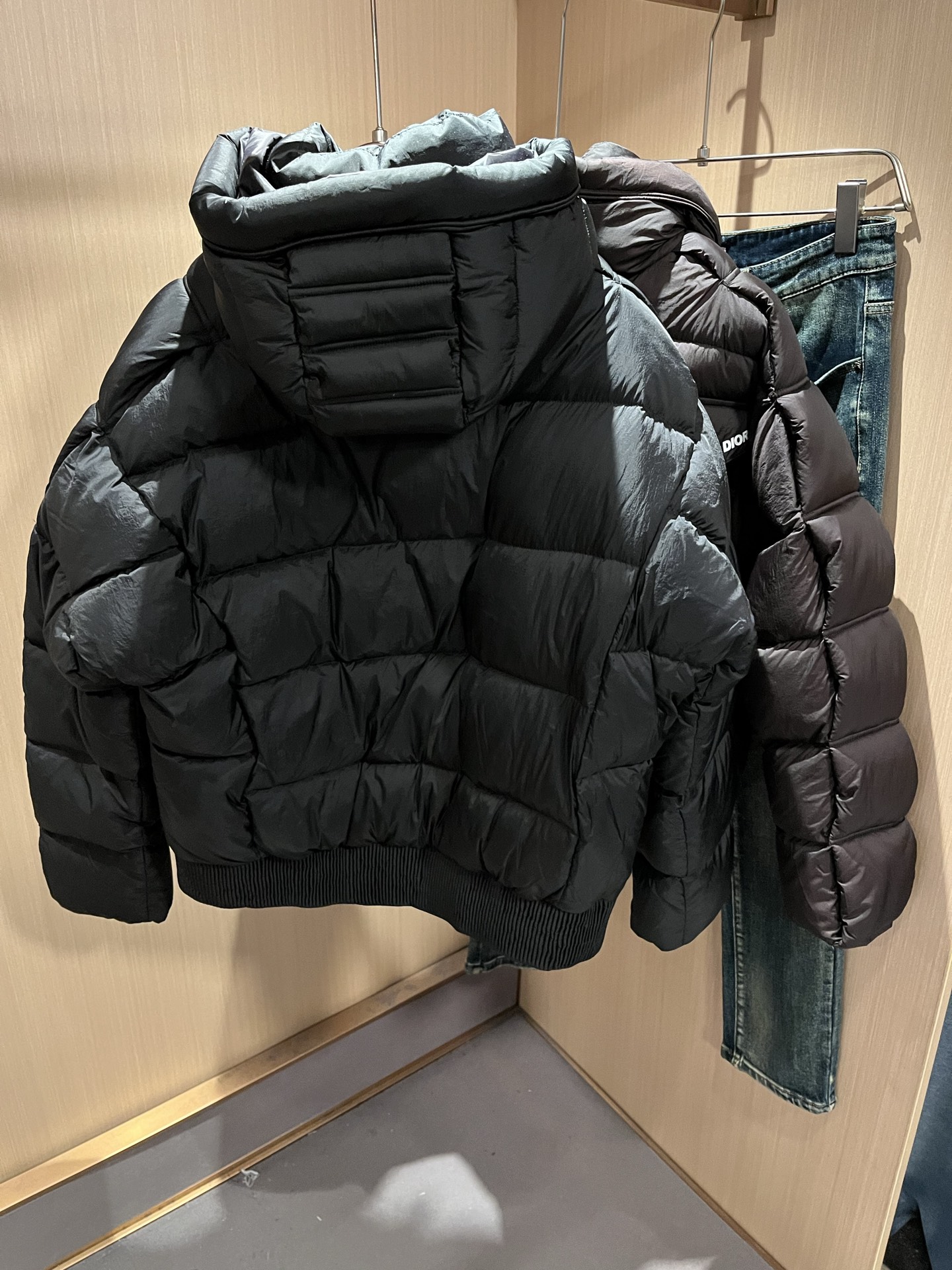 Dio*r迪*奥2025秋冬男女同款👫休闲羽绒服外套，最新时尚休闲夹克，贸易公司渠道稀出，同步官网发售，