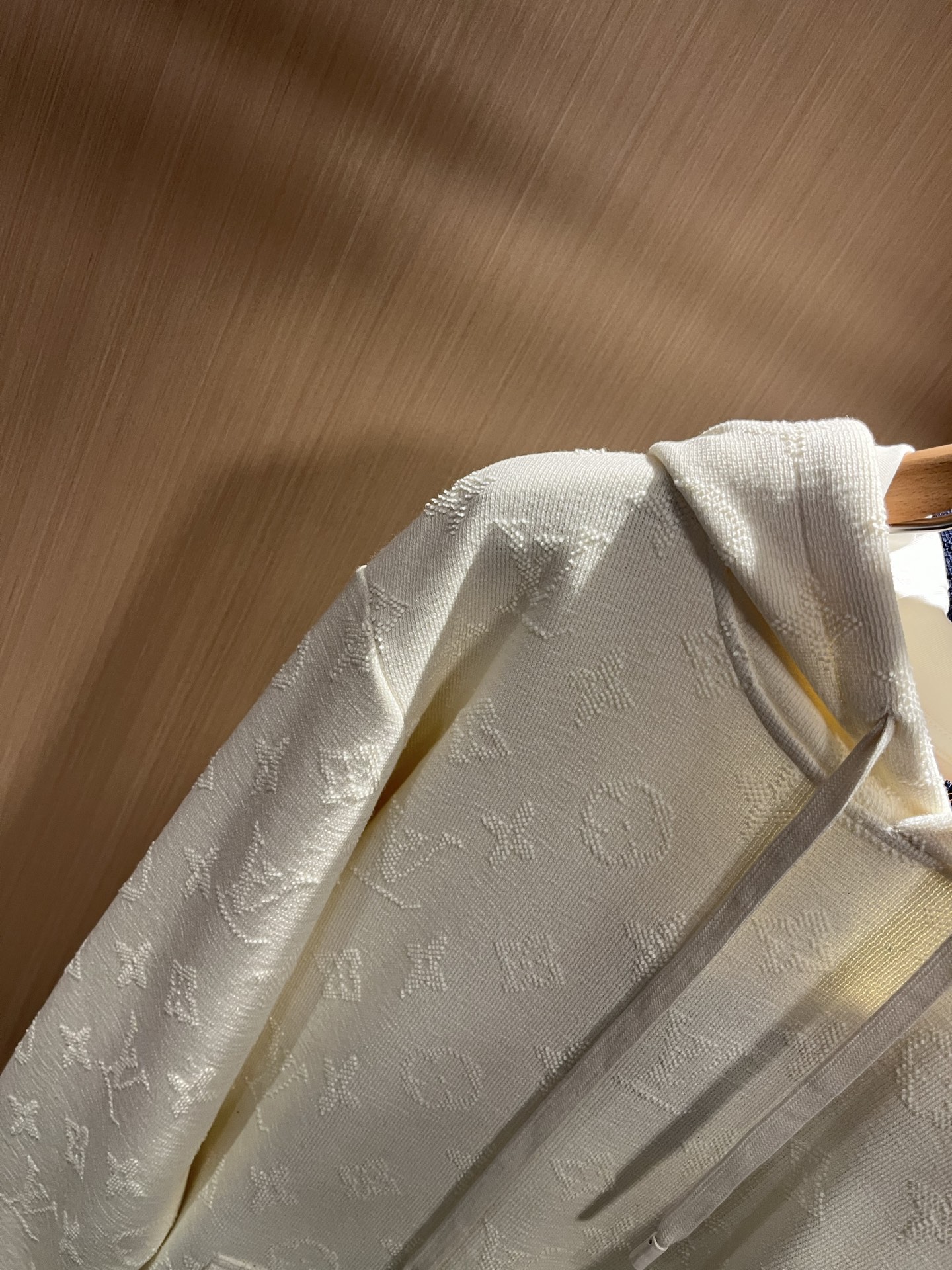 Louis Vuit*on 路易家族 2025秋冬新款Monogram系列！男女同款👫卫衣！路易家族的新