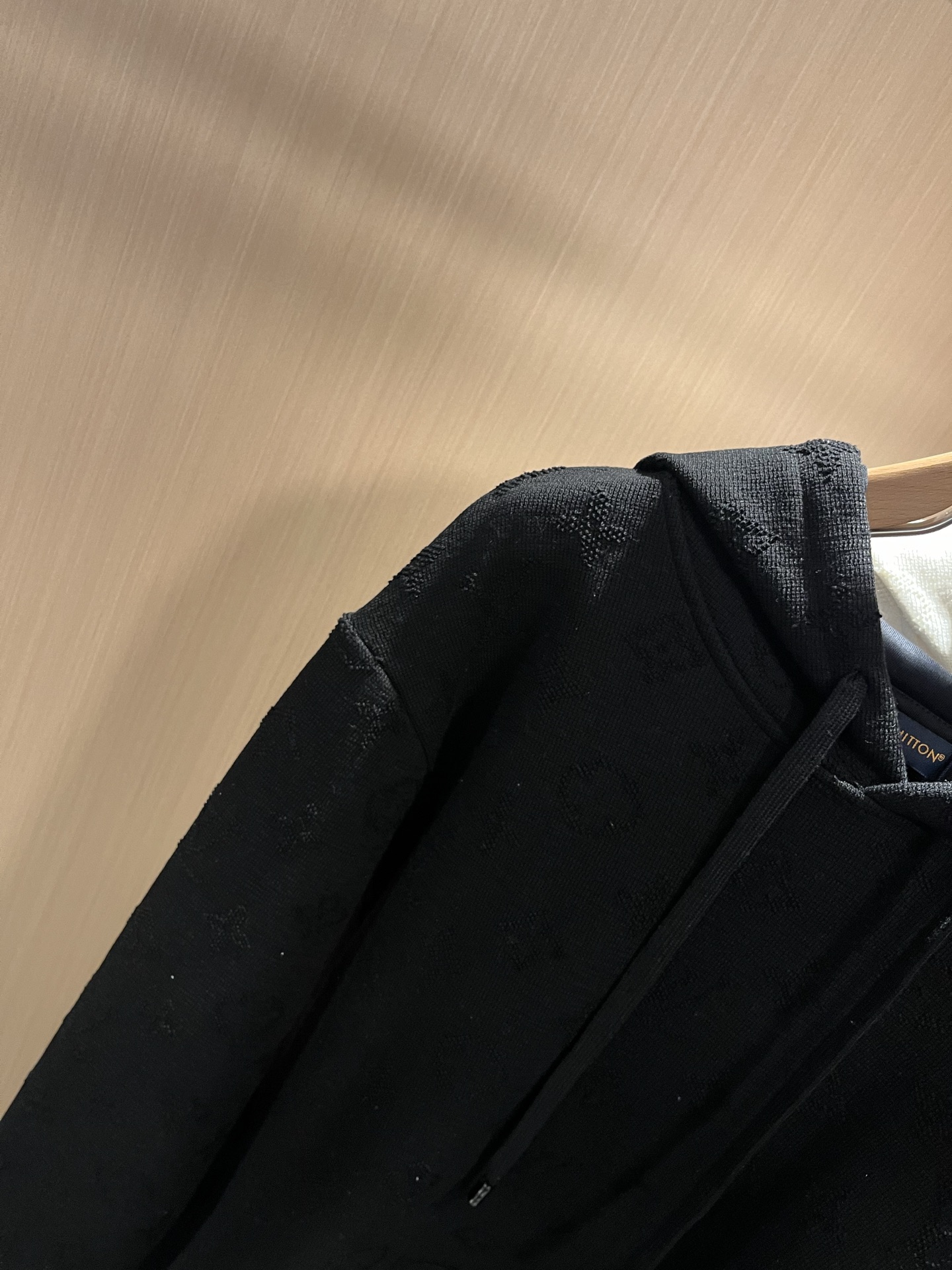 Louis Vuit*on 路易家族 2025秋冬新款Monogram系列！男女同款👫卫衣！路易家族的新