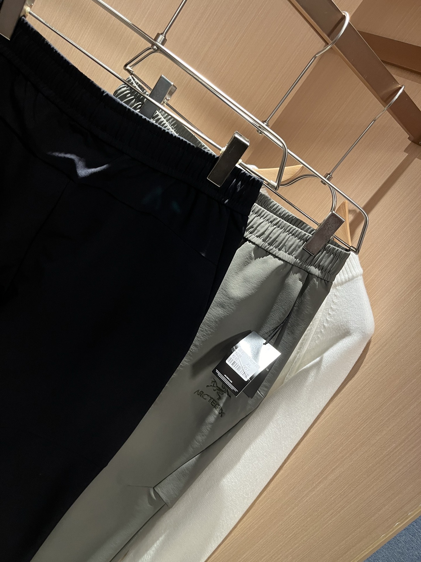 ARCTER*X始*祖鸟 2025秋冬新款休闲运动风格休闲裤，户外品牌可能大家第一想到的就是加拿大鹅、始