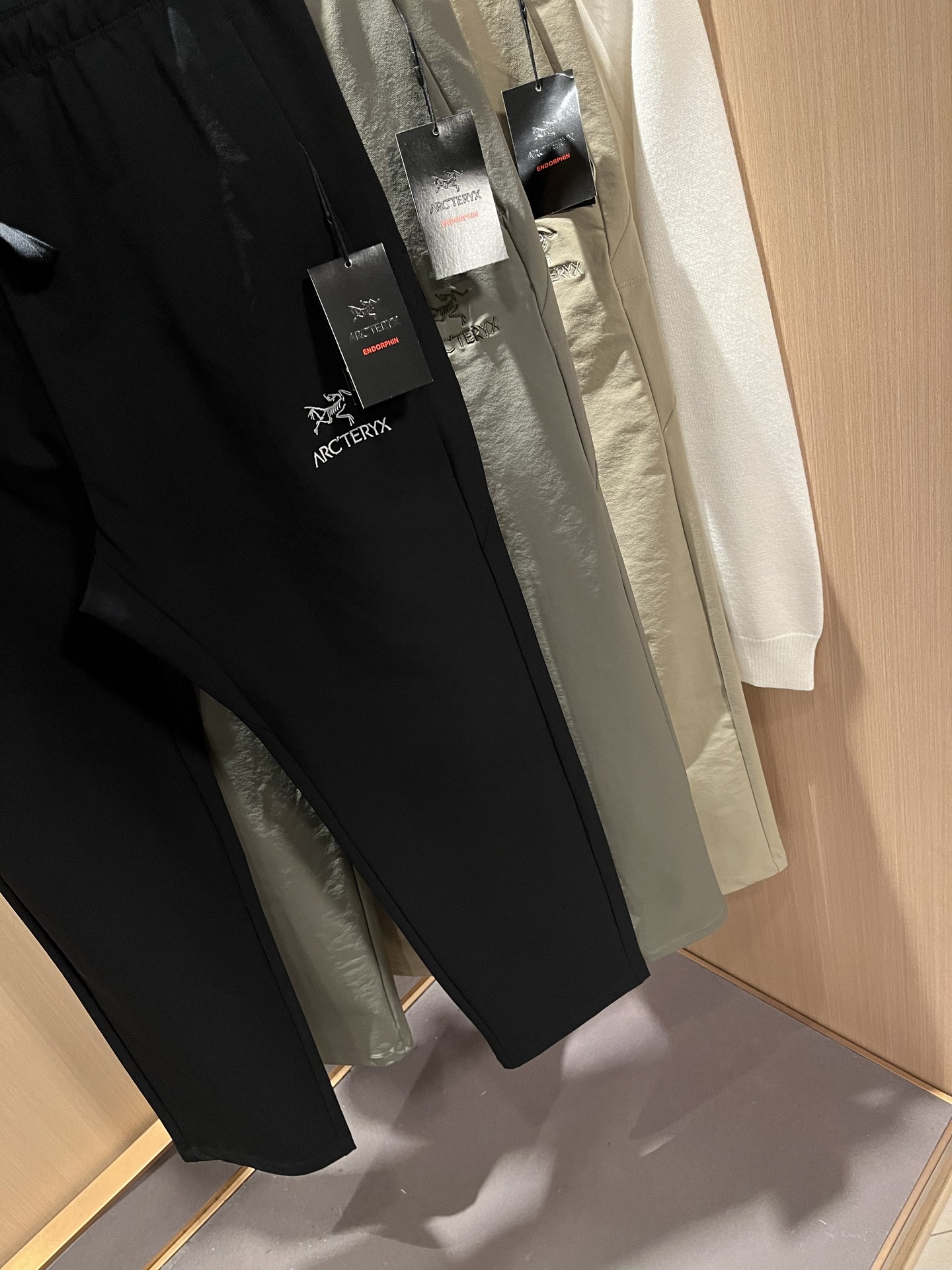 ARCTER*X始*祖鸟 2025秋冬新款休闲运动风格休闲裤，户外品牌可能大家第一想到的就是加拿大鹅、始