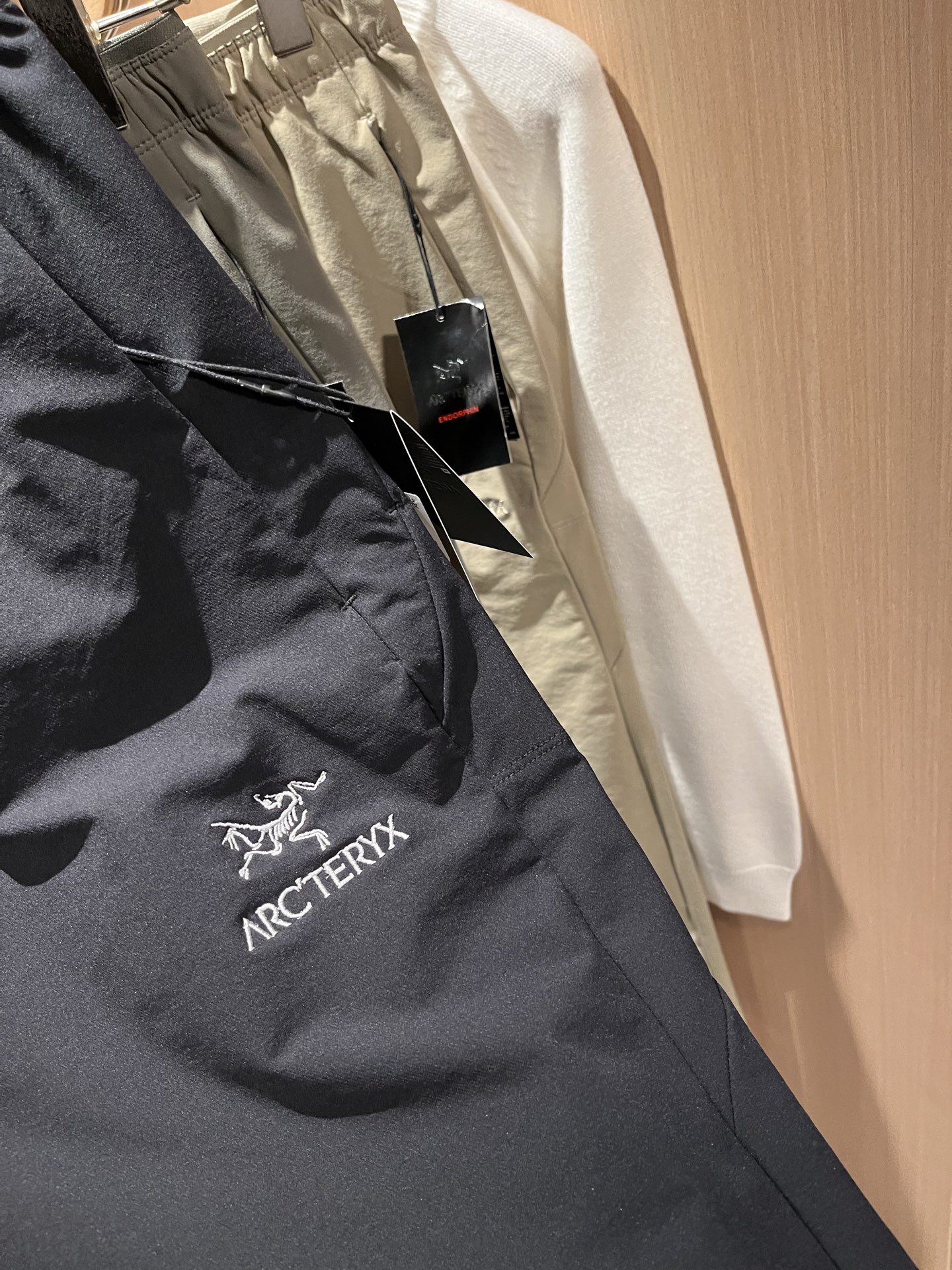 ARCTER*X始*祖鸟 2025秋冬新款休闲运动风格休闲裤，户外品牌可能大家第一想到的就是加拿大鹅、始