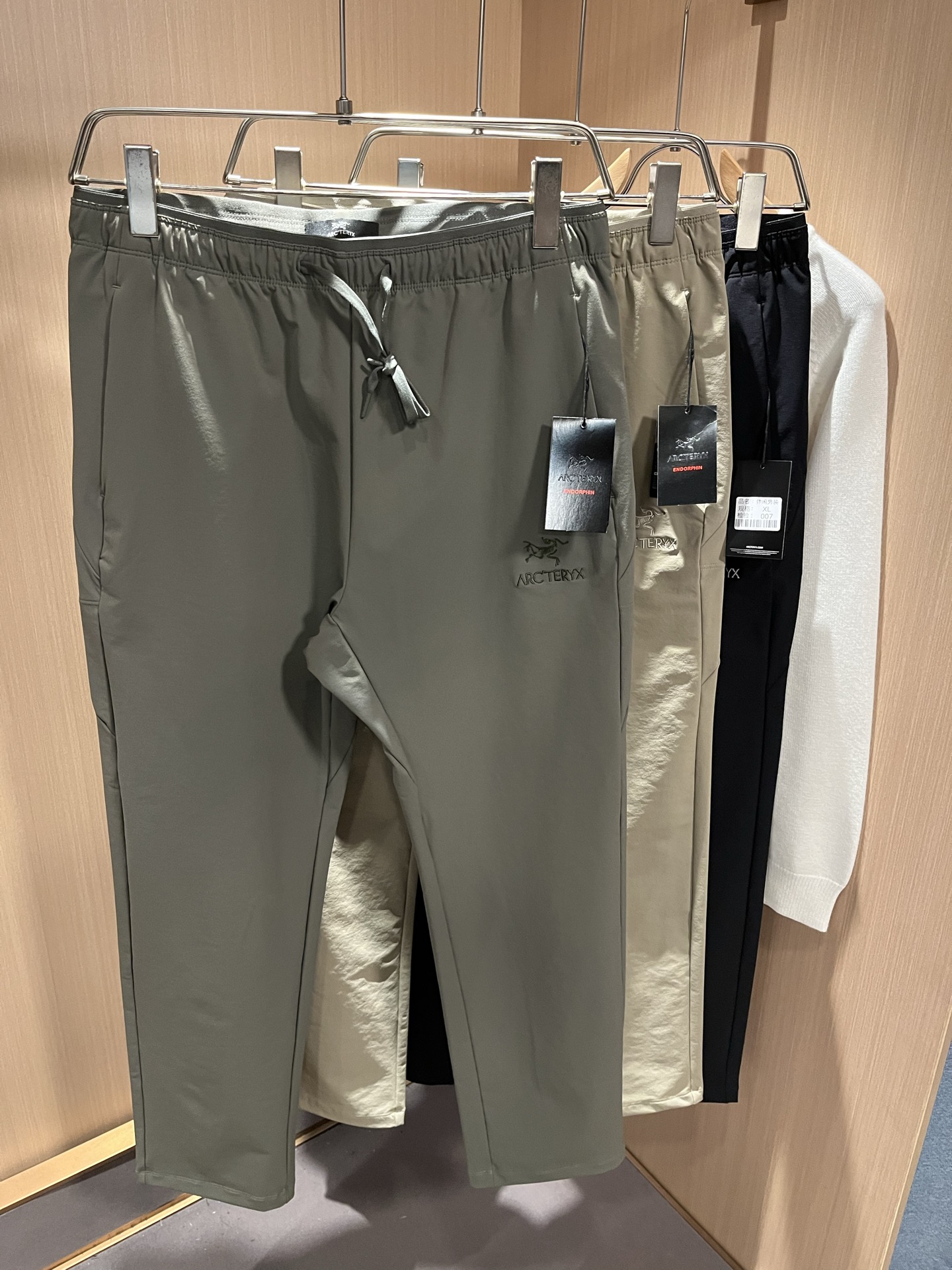 ARCTER*X始*祖鸟 2025秋冬新款休闲运动风格休闲裤，户外品牌可能大家第一想到的就是加拿大鹅、始