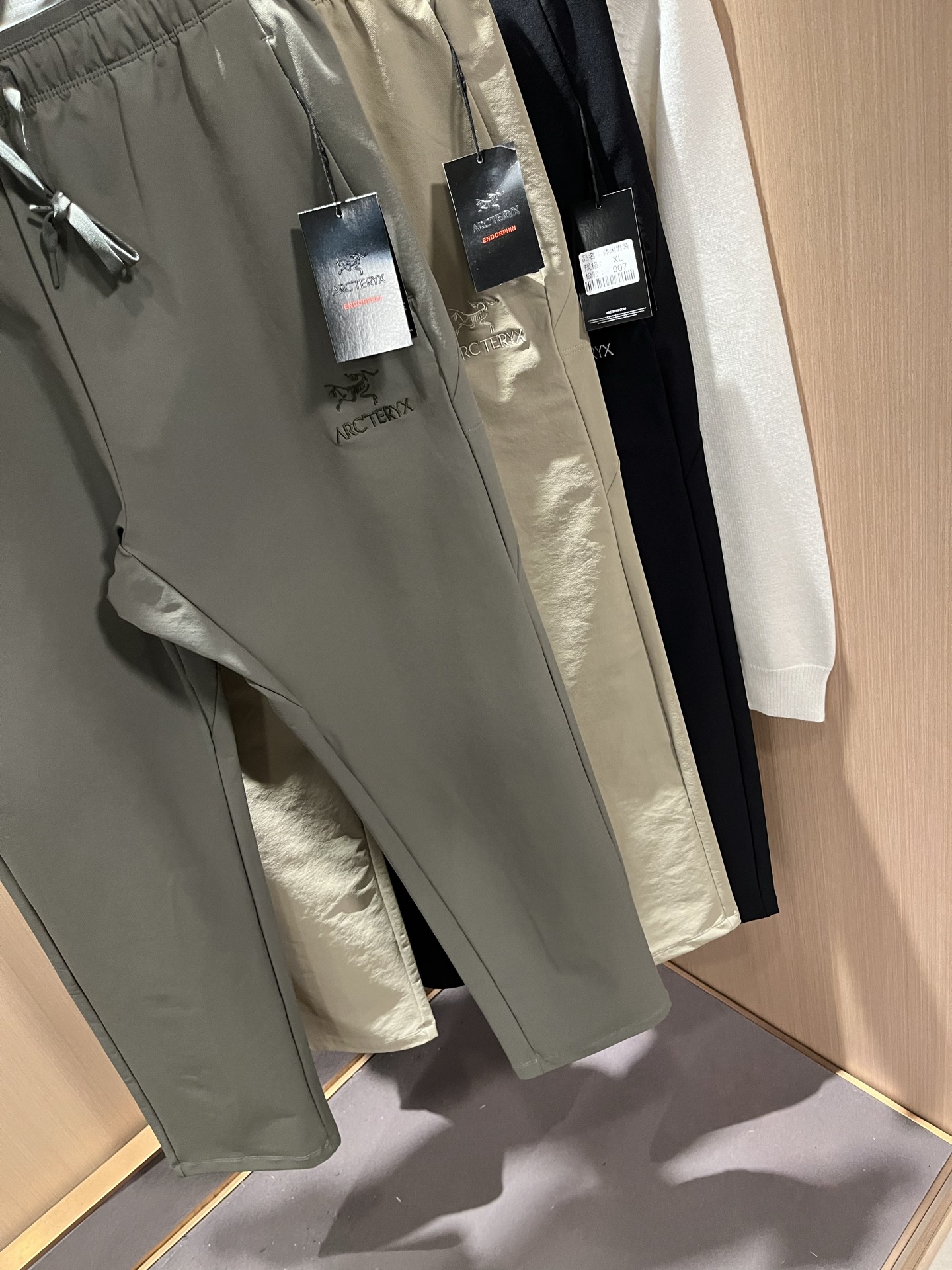 ARCTER*X始*祖鸟 2025秋冬新款休闲运动风格休闲裤，户外品牌可能大家第一想到的就是加拿大鹅、始