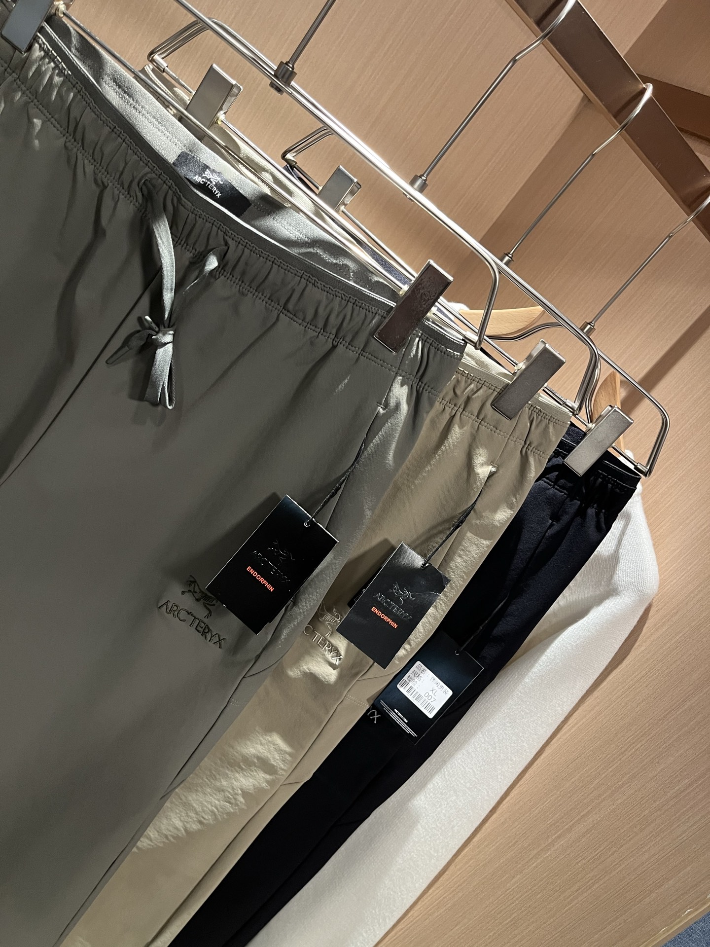 ARCTER*X始*祖鸟 2025秋冬新款休闲运动风格休闲裤，户外品牌可能大家第一想到的就是加拿大鹅、始