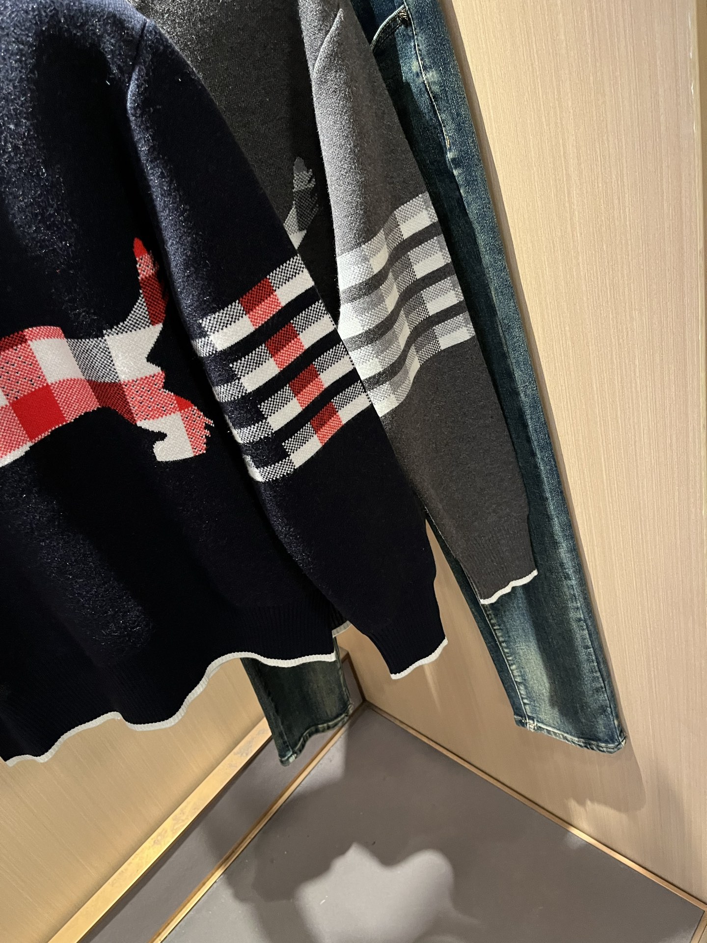 ThomBrow*e汤姆*朗2025秋冬新款男女同款👫针织羊毛衫，今年的专柜新品，男女同款👫超软羊毛面料