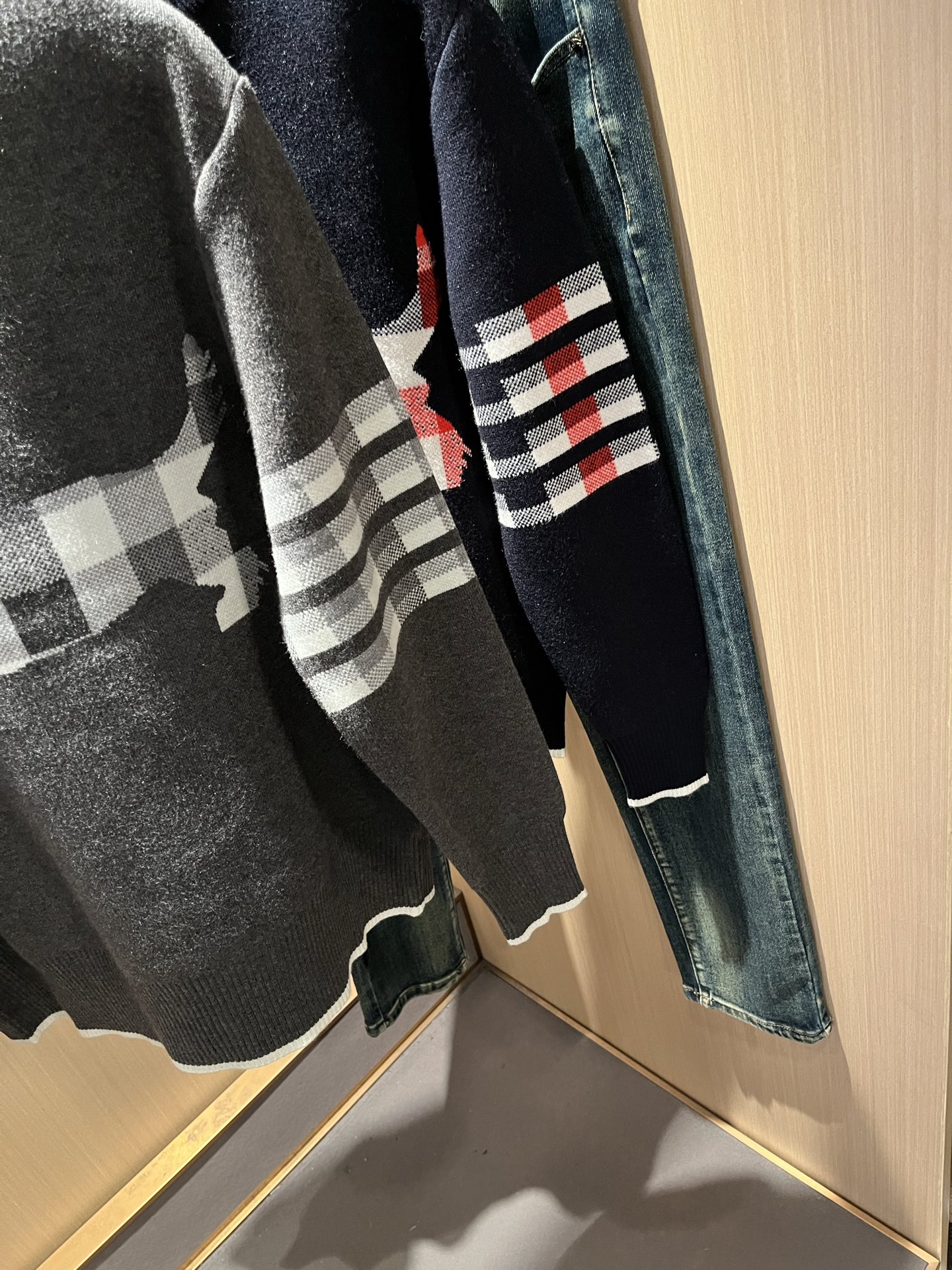 ThomBrow*e汤姆*朗2025秋冬新款男女同款👫针织羊毛衫，今年的专柜新品，男女同款👫超软羊毛面料